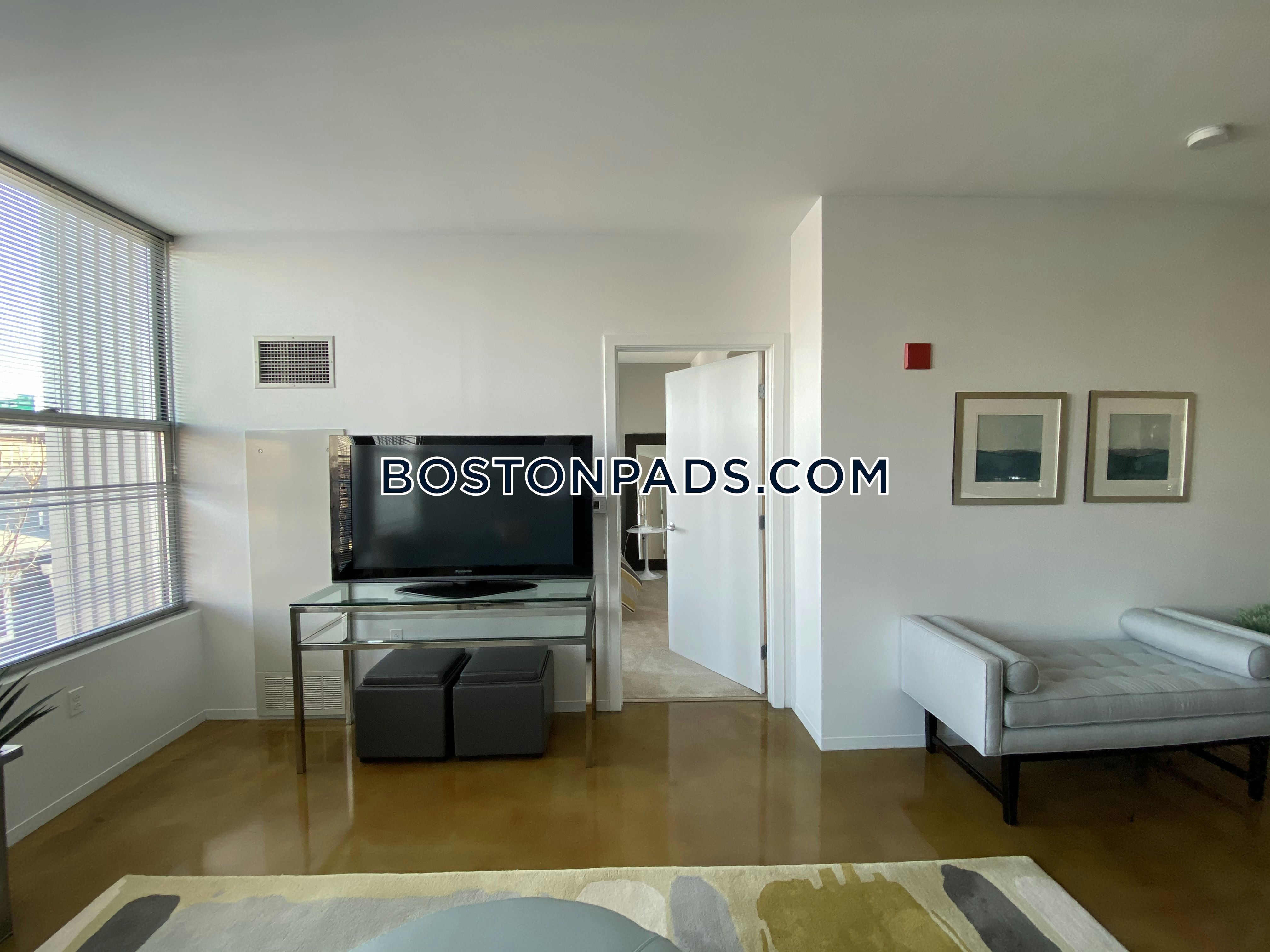 Mezzo Design Lofts Photo 41