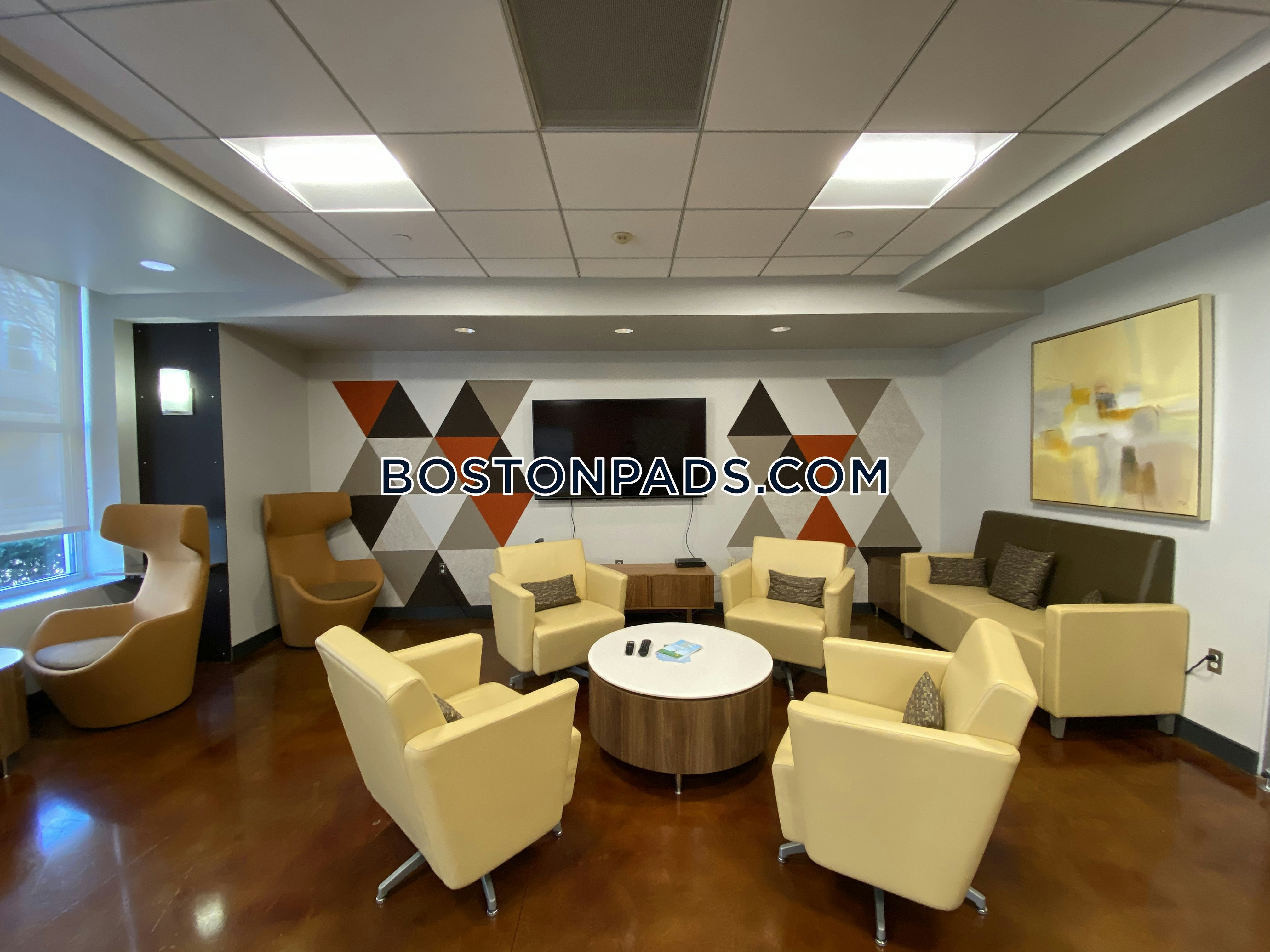 Mezzo Design Lofts Photo 7