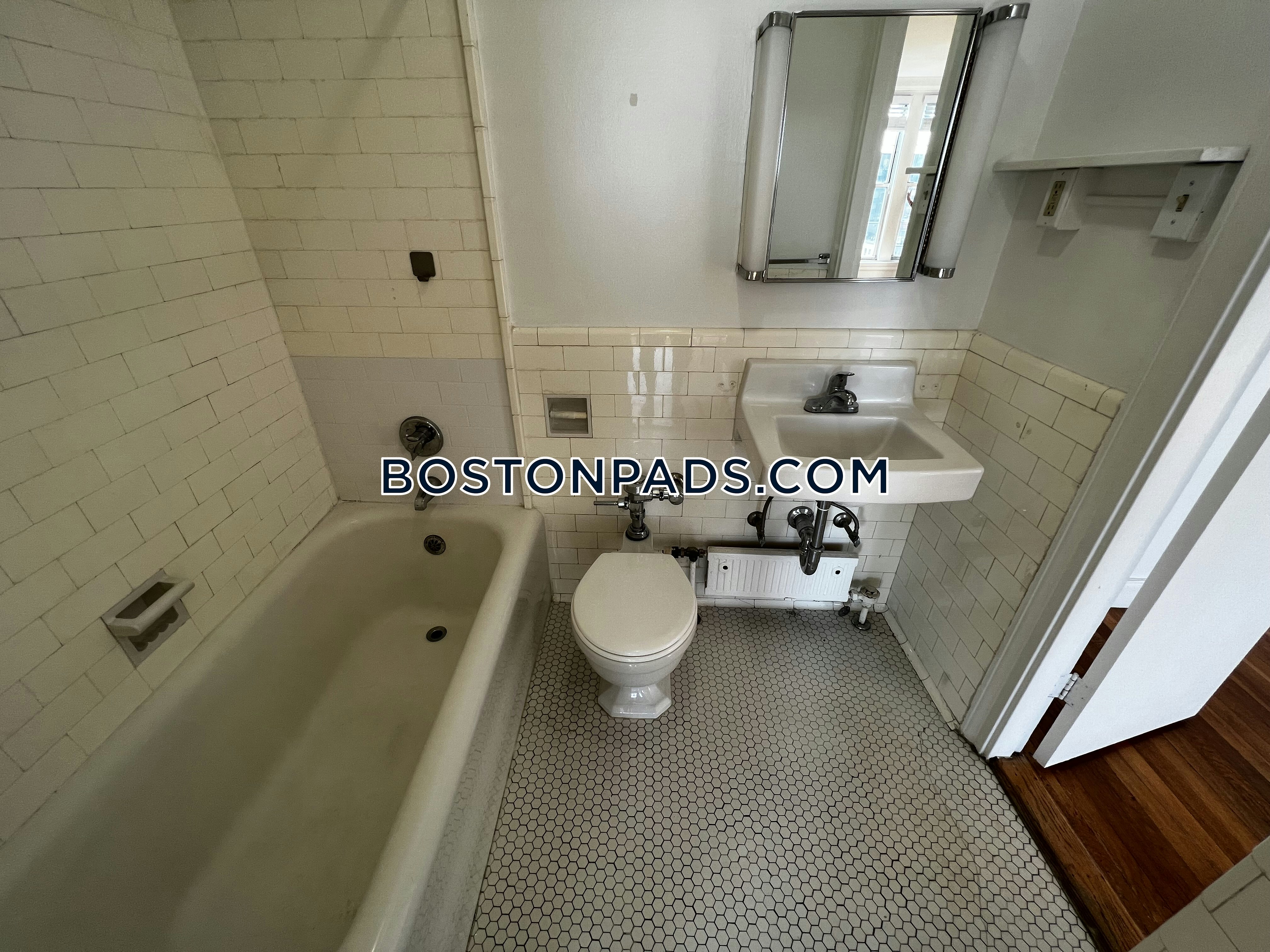 Pelham Hall Photo 29