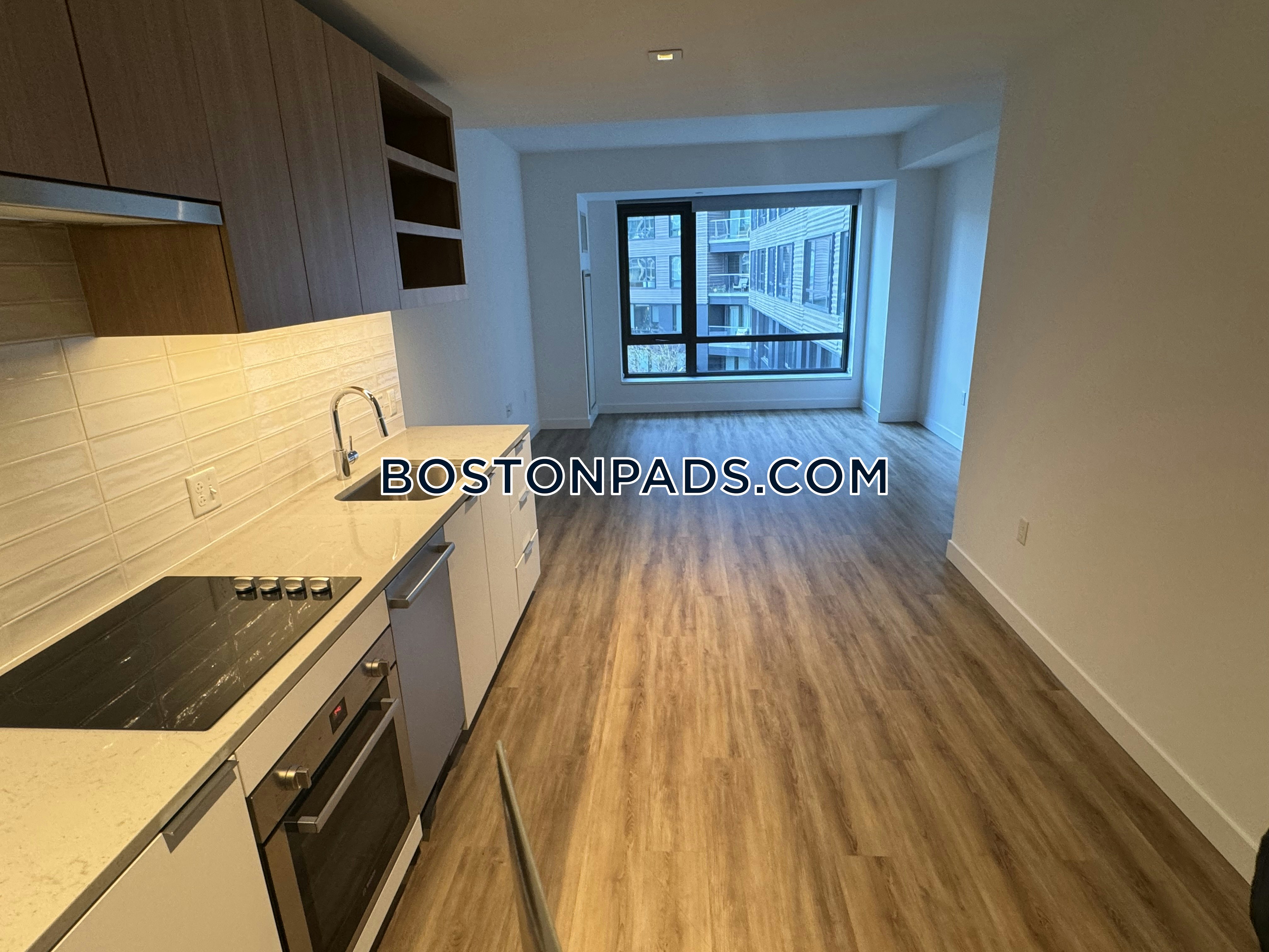 Ora Seaport Photo 12