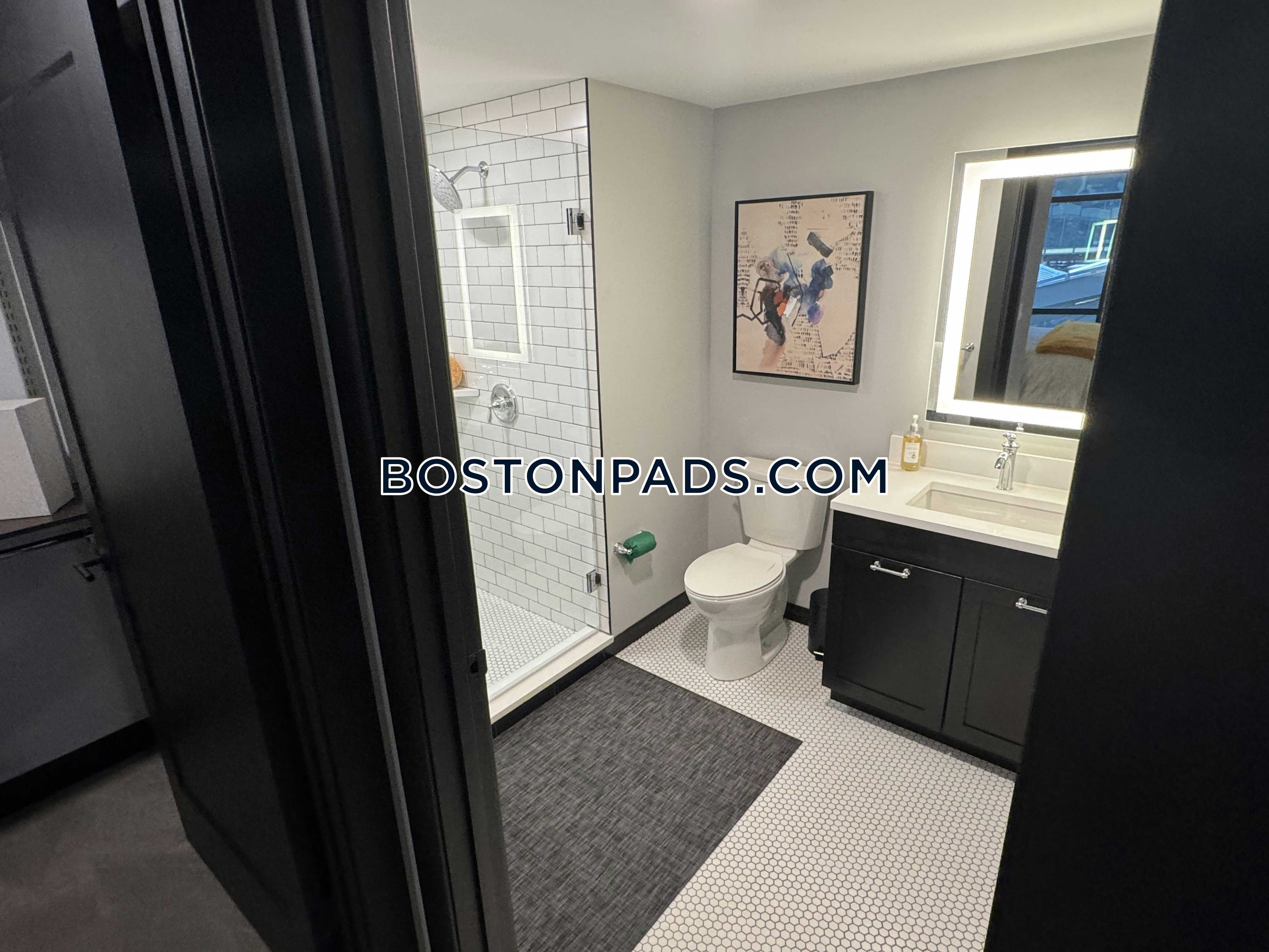 Watermark Seaport Photo 8