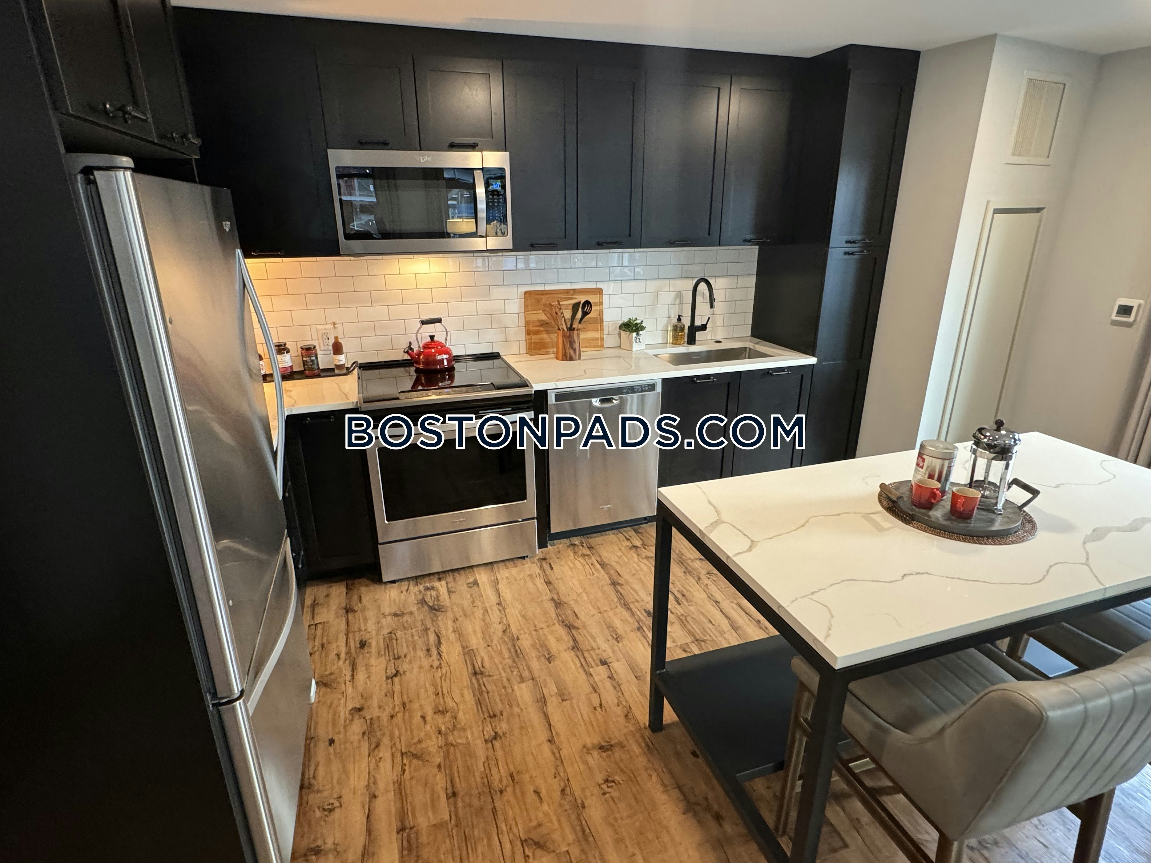 Watermark Seaport Photo 45