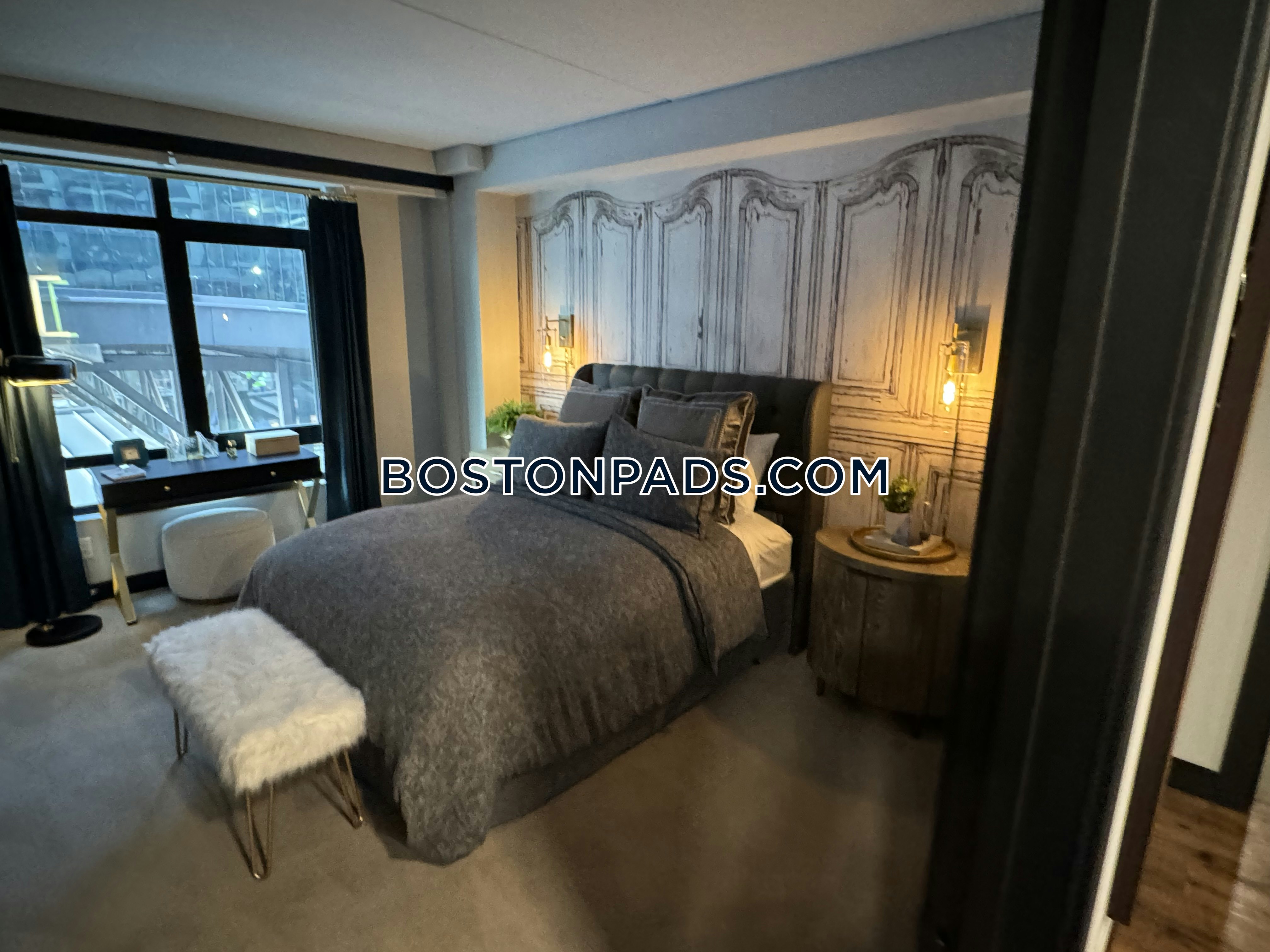 Watermark Seaport Photo 7