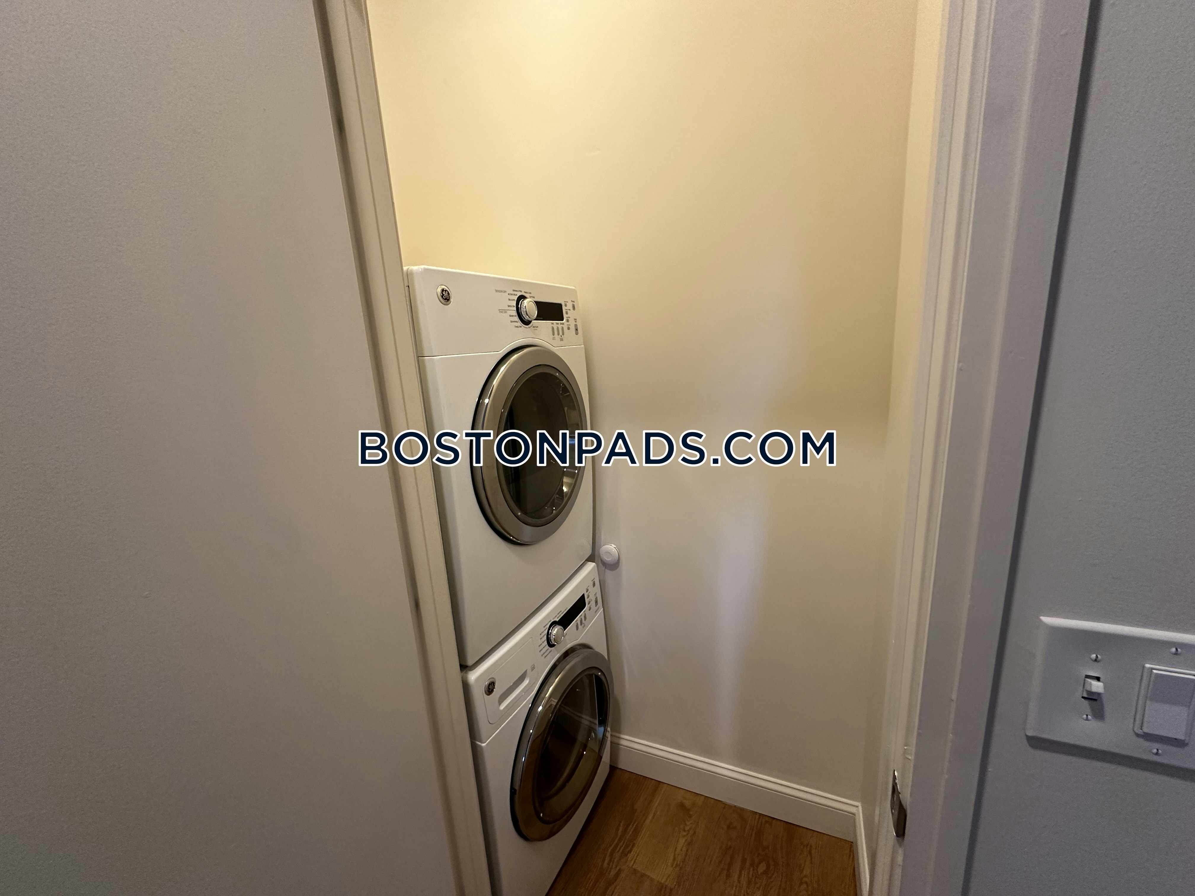 One India Street Photo 55