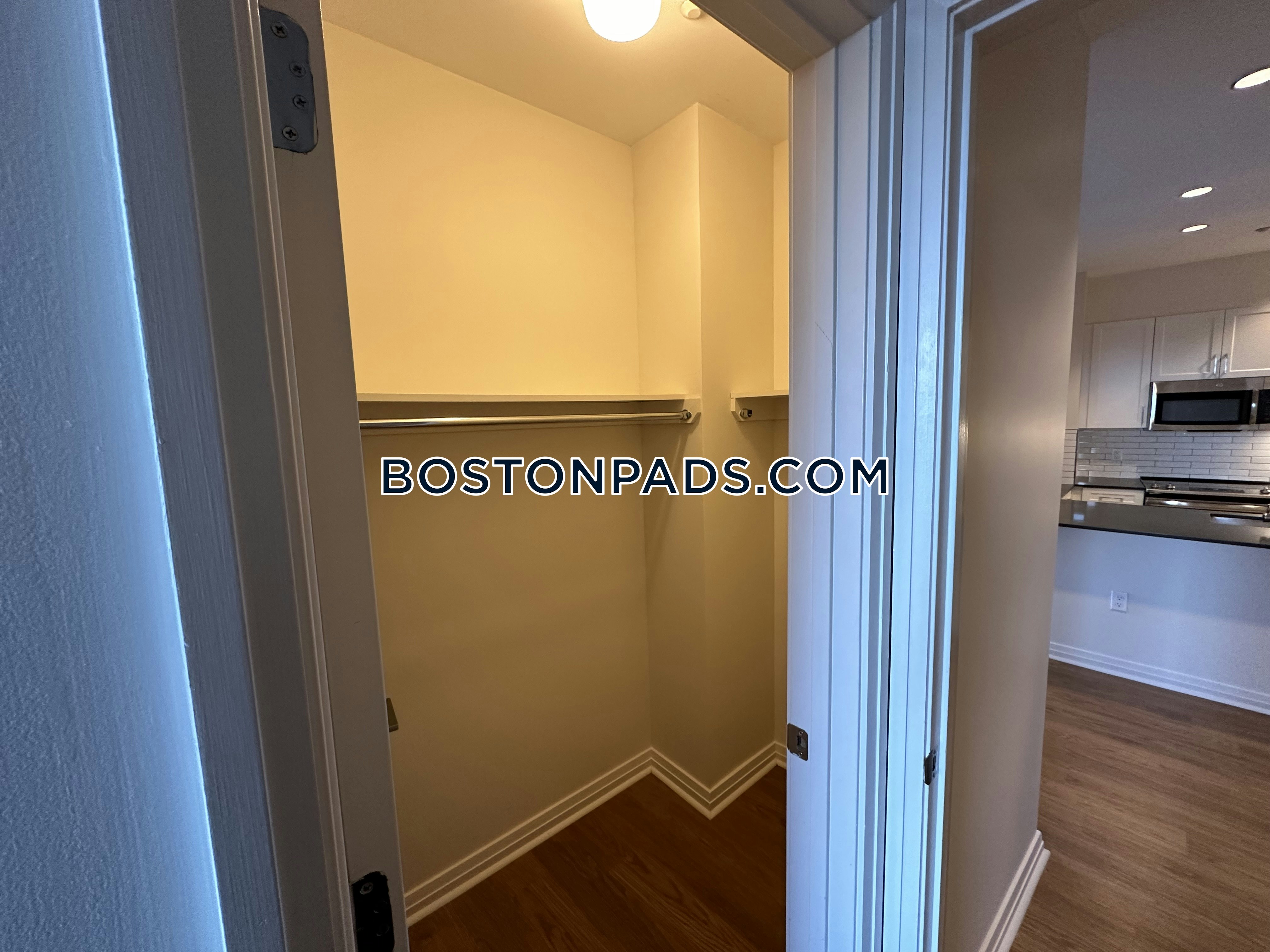 One India Street Photo 2