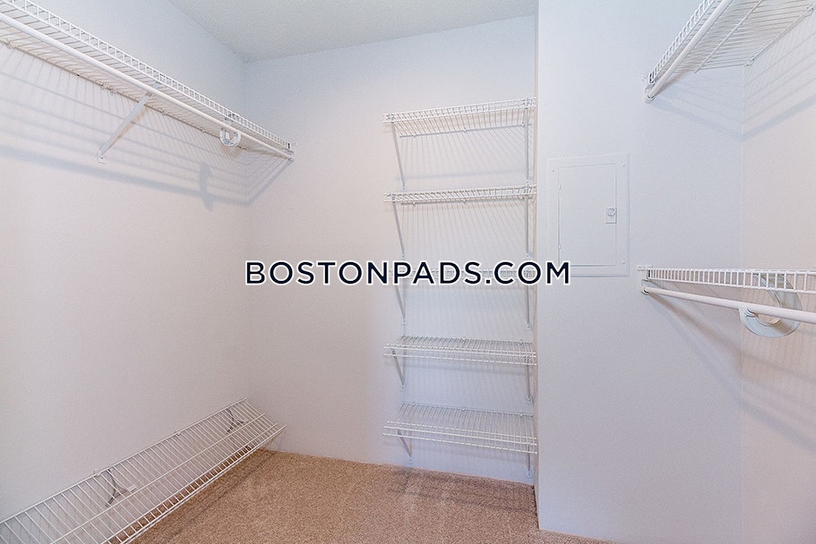 Ocean Point Apartments Photo 7