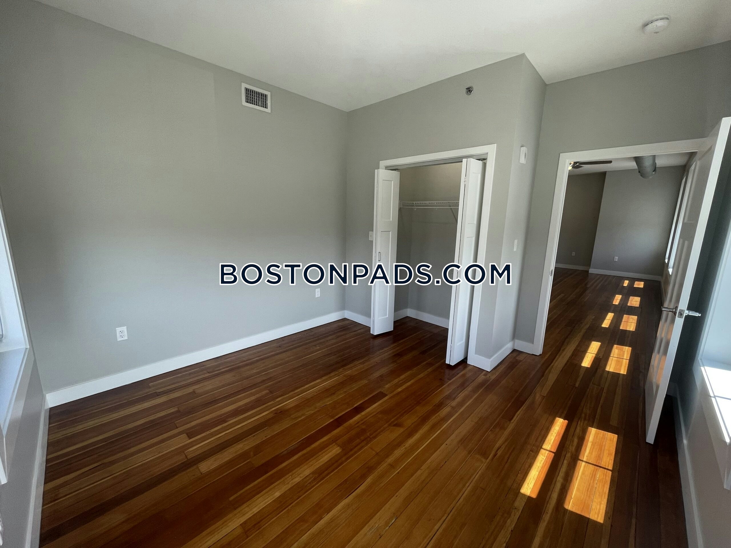 Downtown Lofts Photo 35