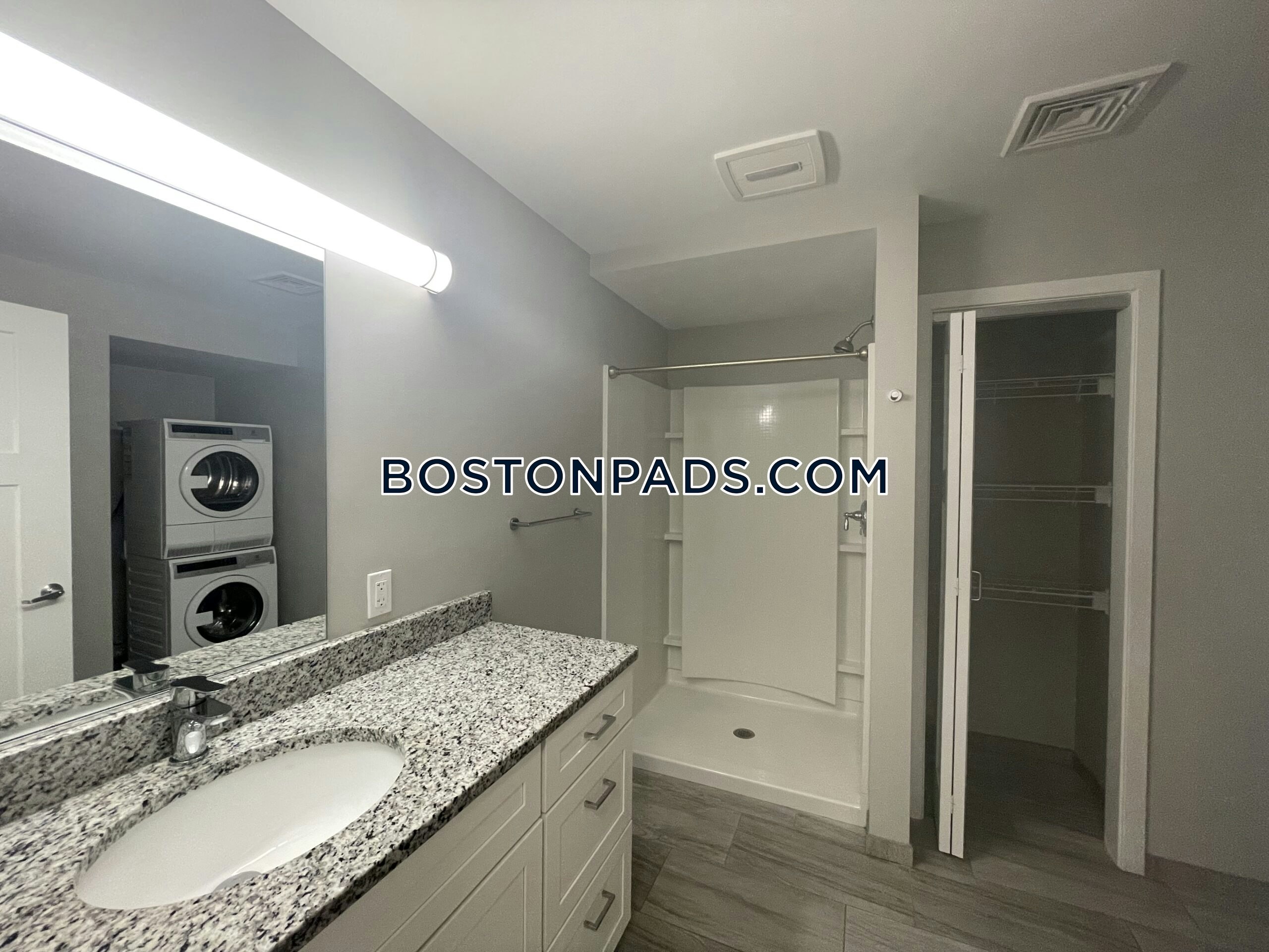 Downtown Lofts Photo 23