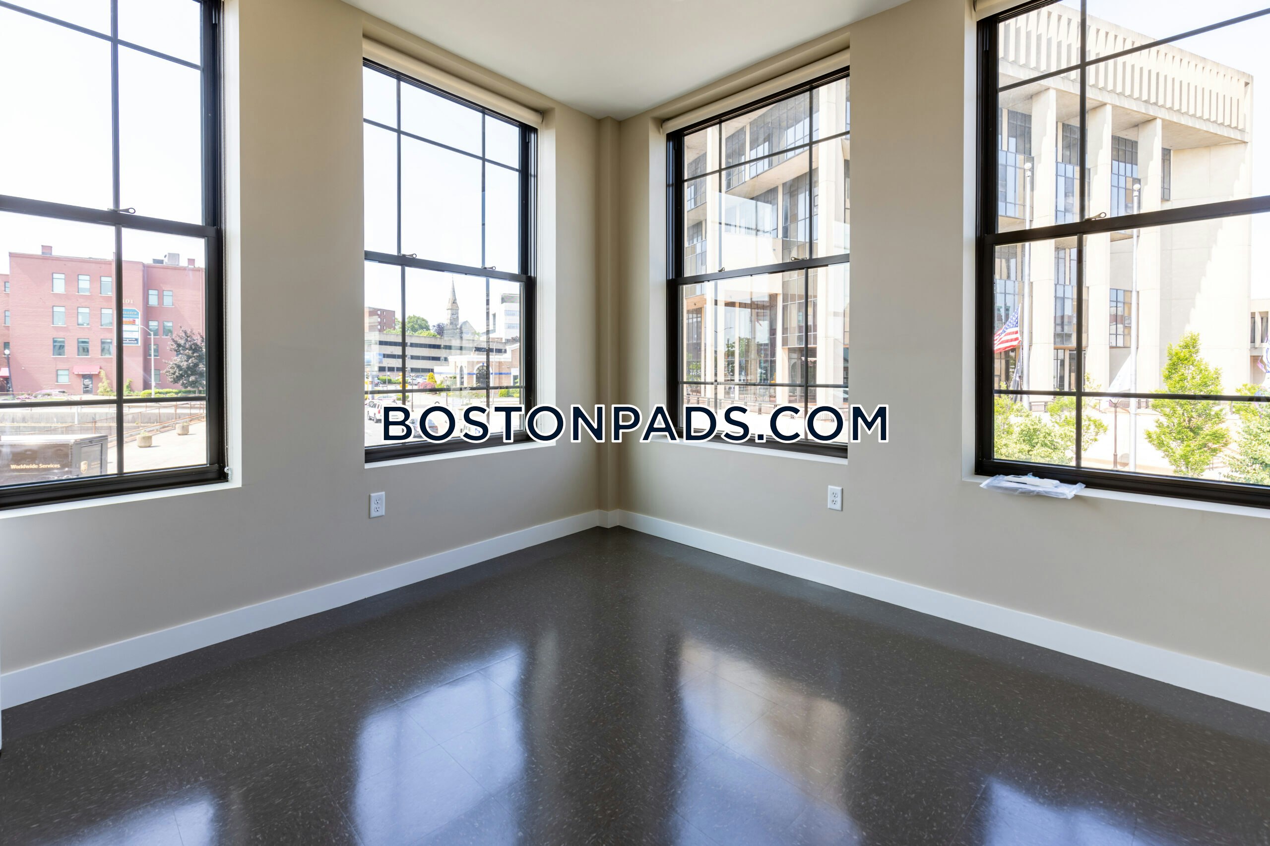 Downtown Lofts Photo 25