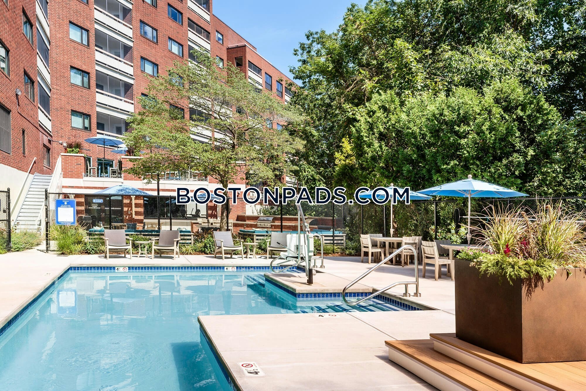 1443 Beacon Photo 47