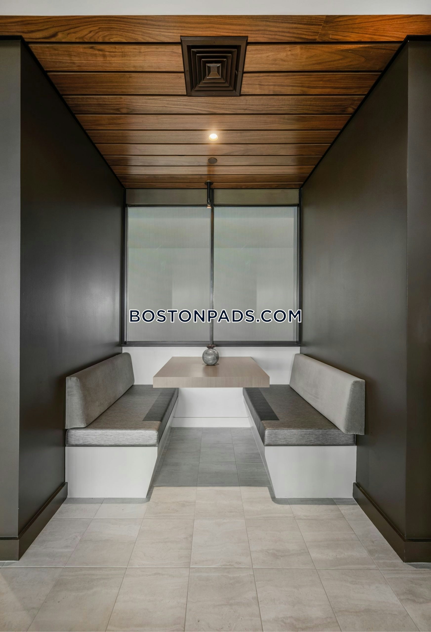 Revolution at Assembly Row Photo 17