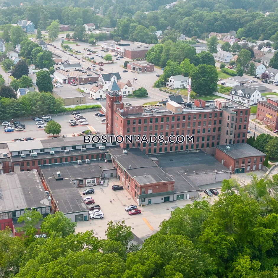 Beaver Brook Village Photo 3