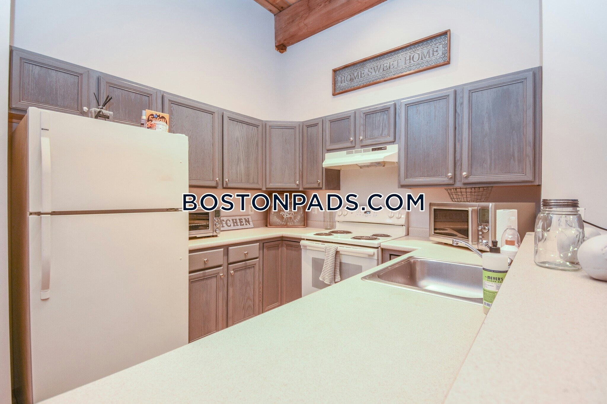 Beaver Brook Village Photo 22