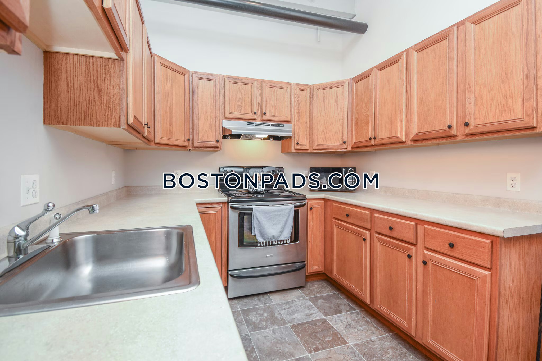 Beaver Brook Village Photo 18