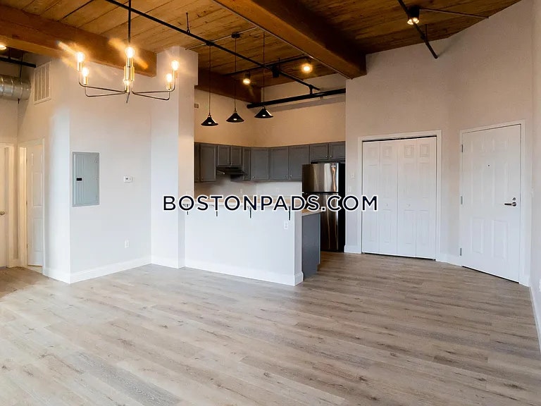 Beaver Brook Village Photo 10