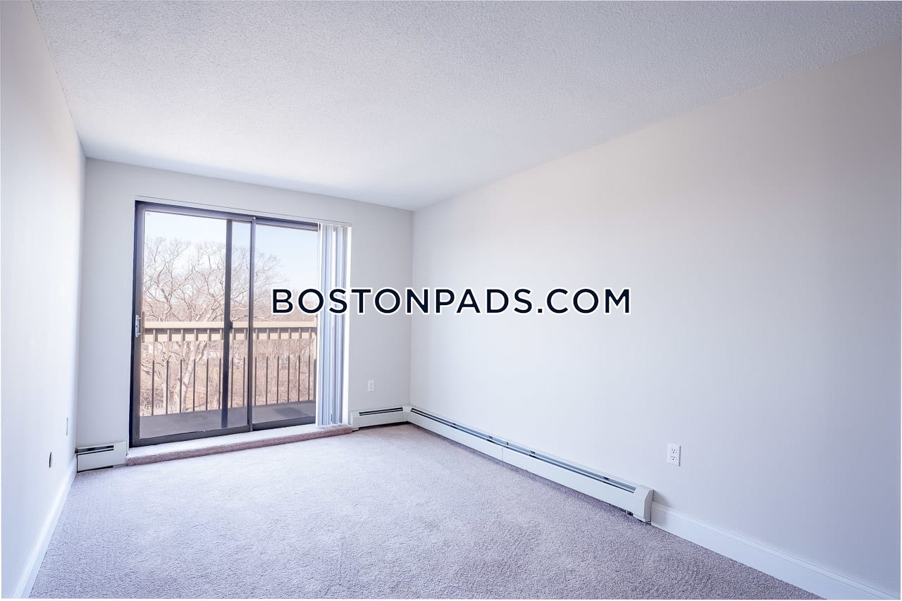 Faxon Commons Photo 39