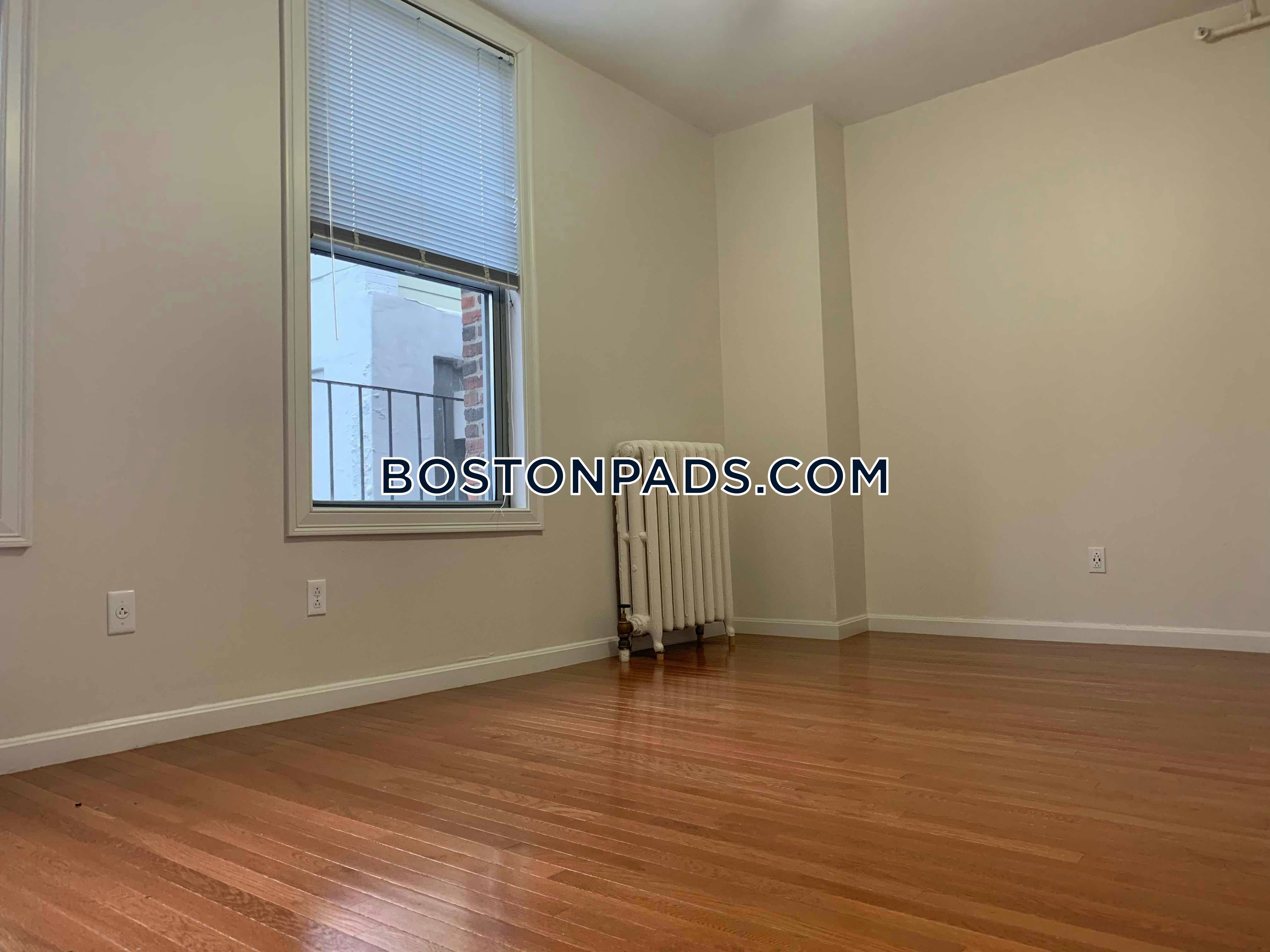 Burbank Apartments Photo 50