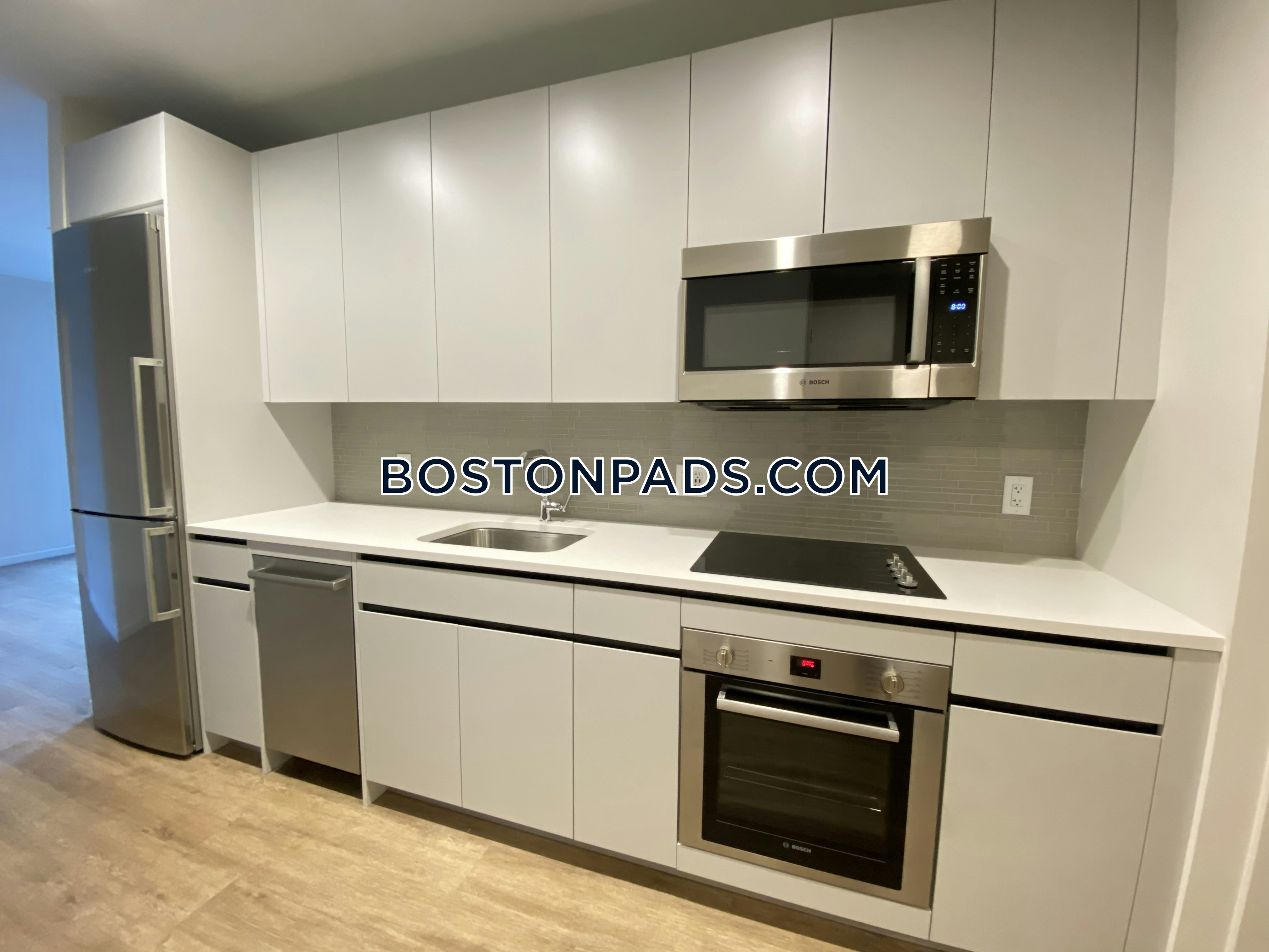 Alyx Seaport Photo 53