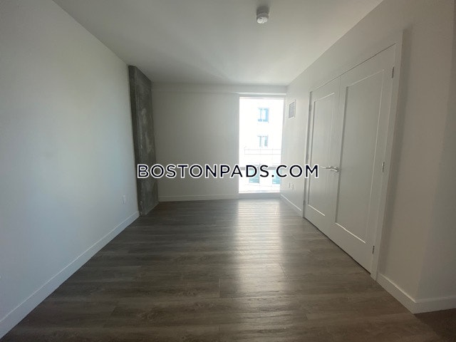 Pierce Boston Photo 28