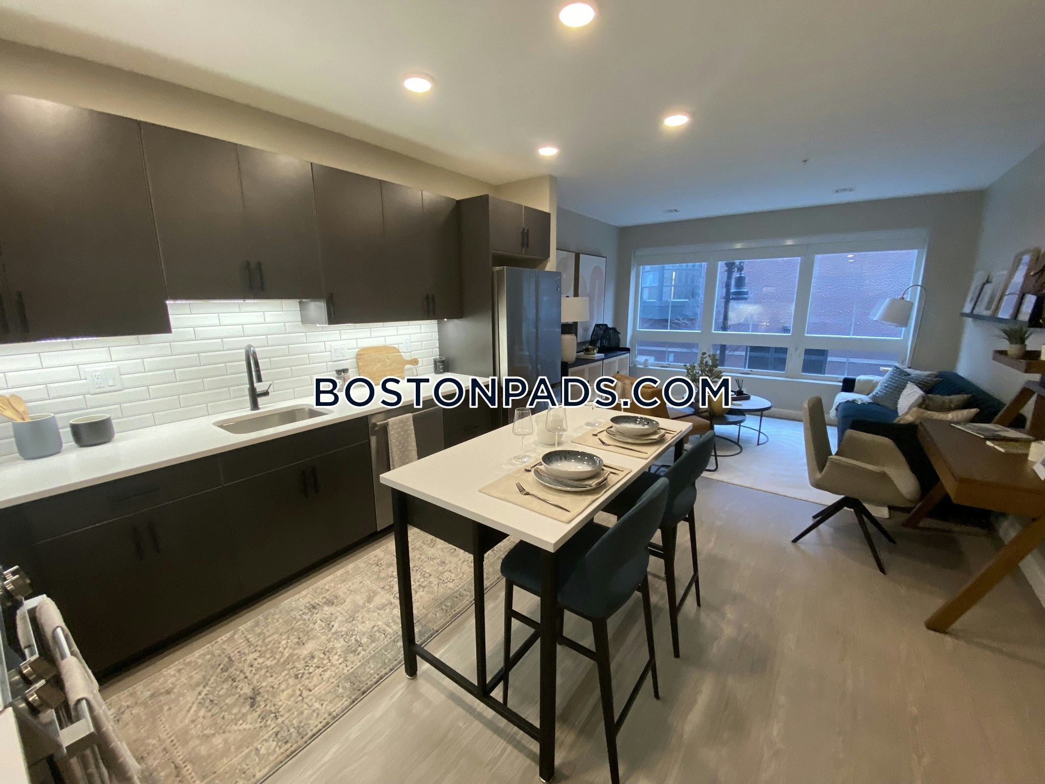 Flats on First Photo 4