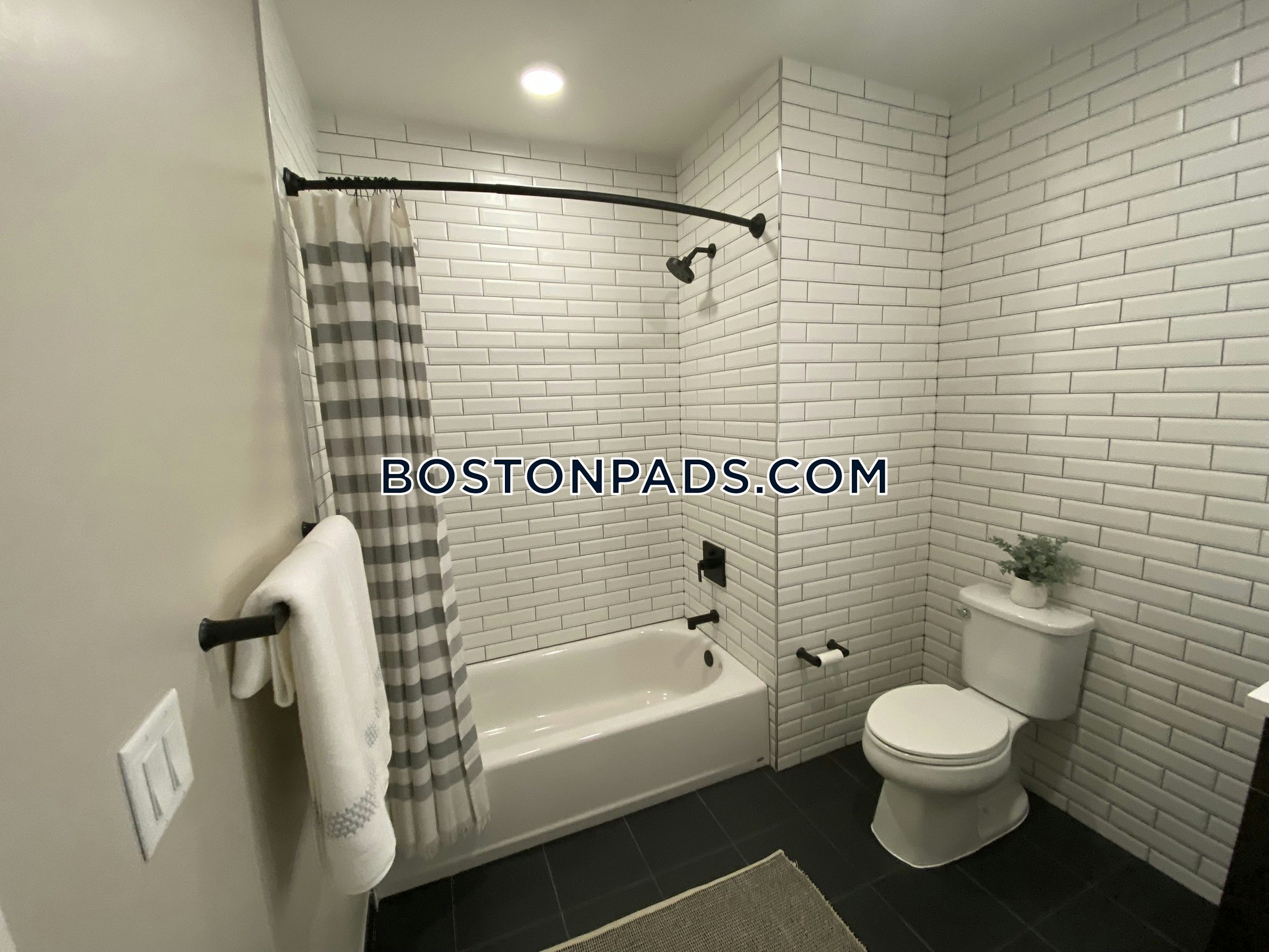 Flats on First Photo 76