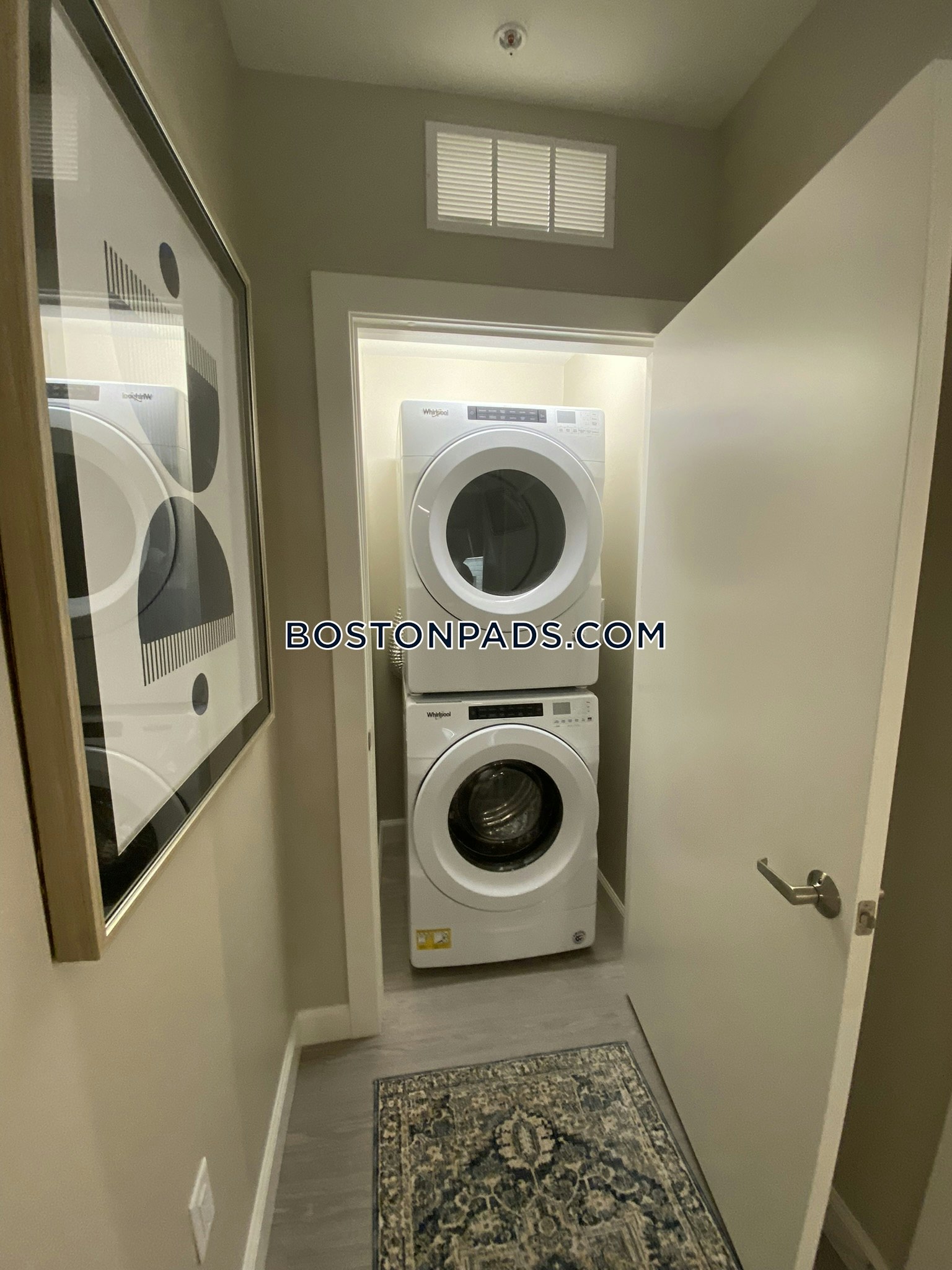 Flats on First Photo 67