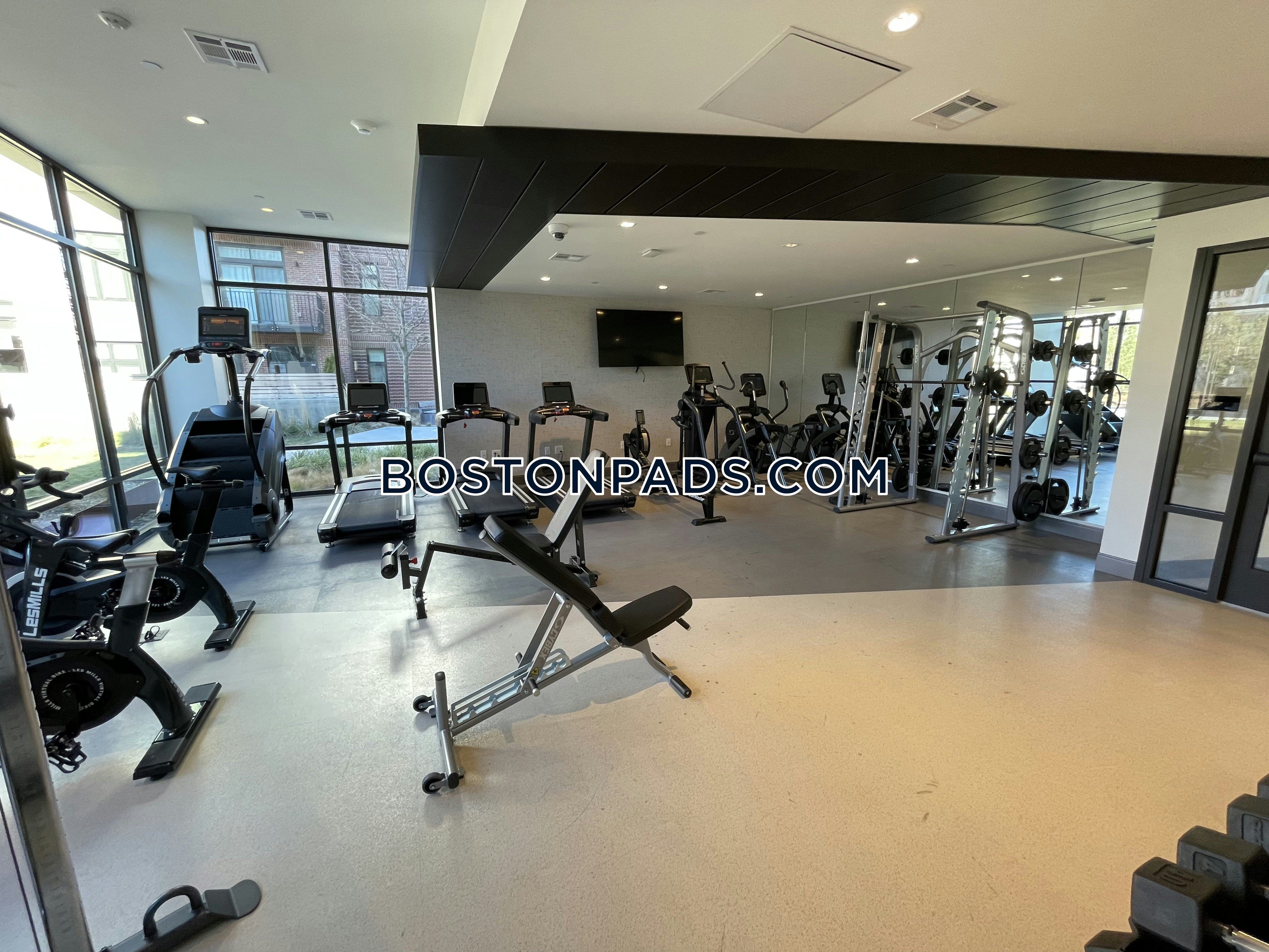 Flats on First Photo 25