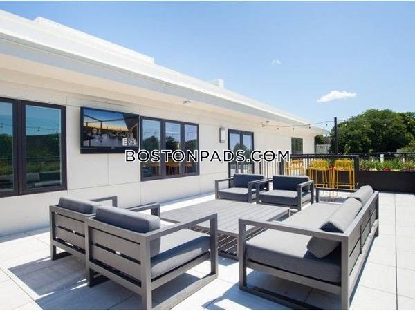 The Flats at 131 Photo 15