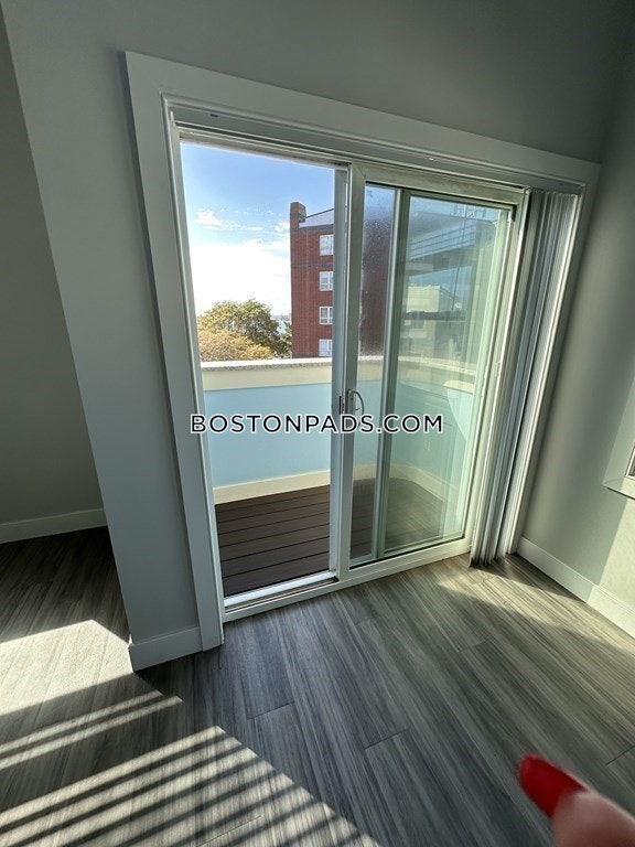 Ocean Bay Nantasket Photo 15