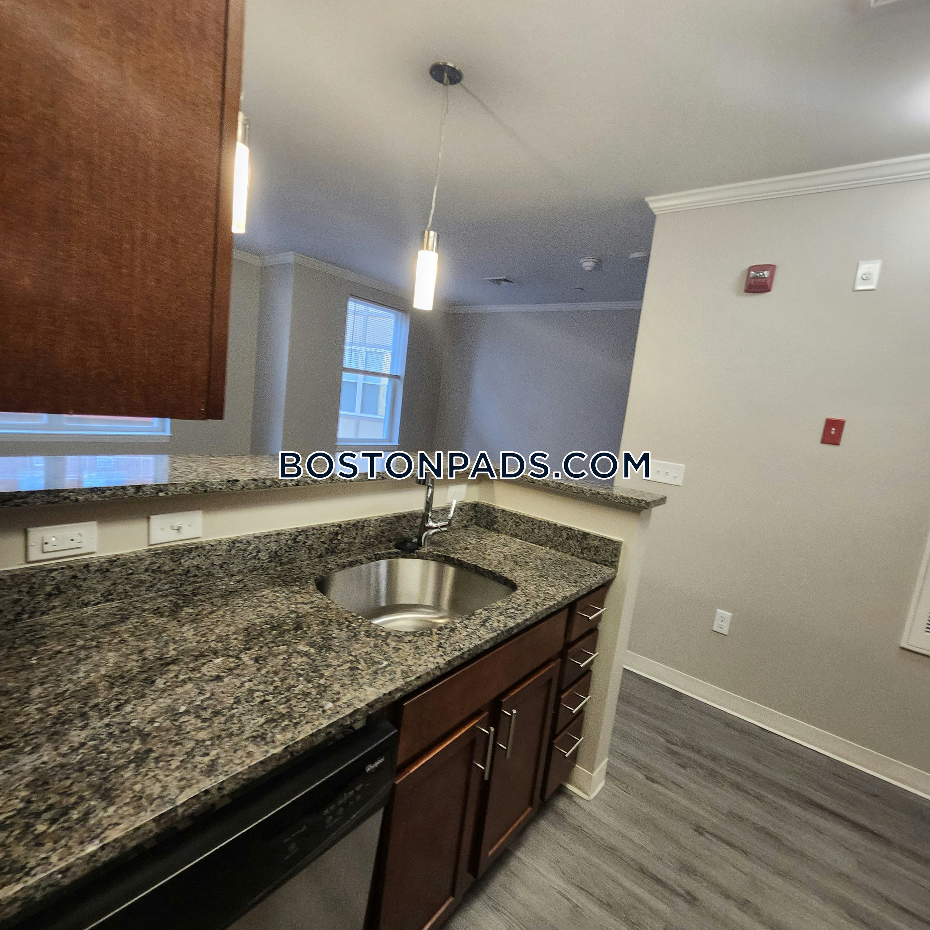 Residences at Malden Station Photo 17