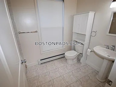 Green House Apartments Photo 7