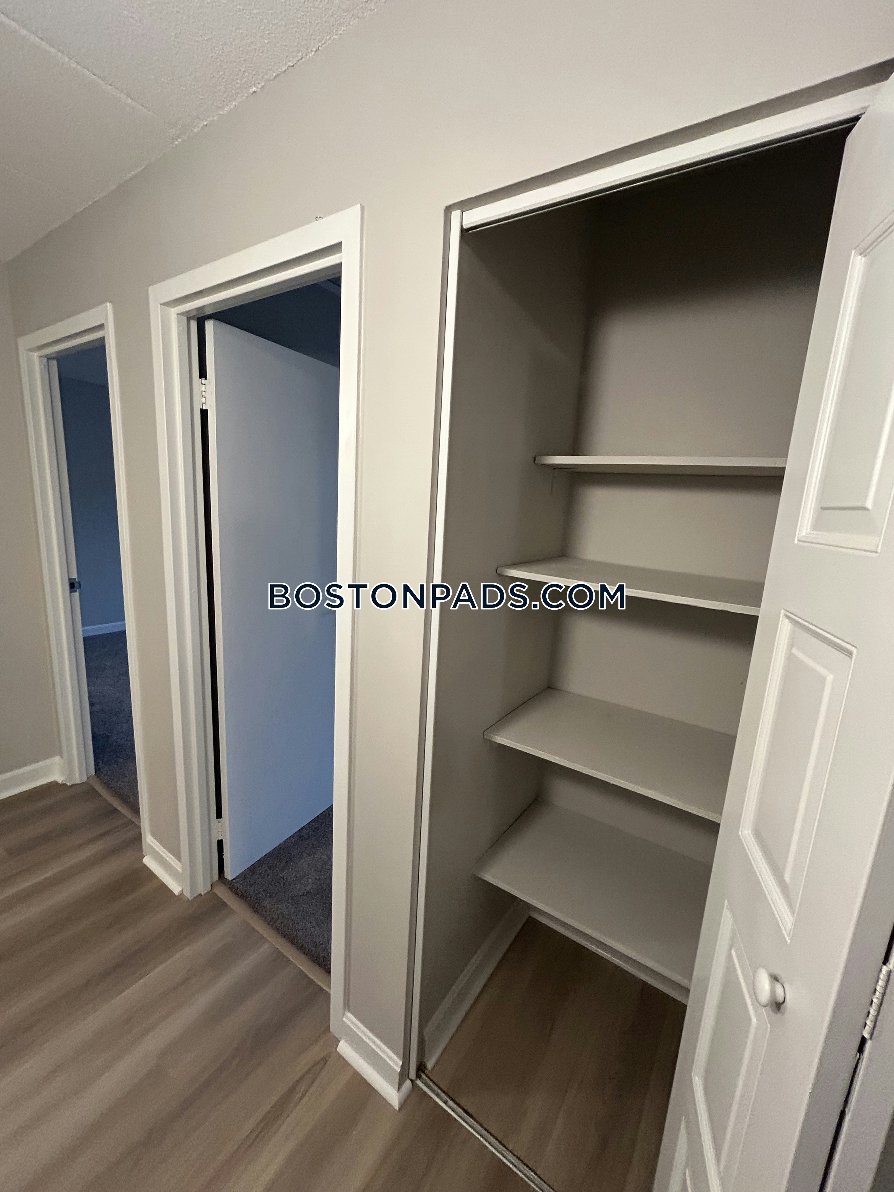 Eagle Rock Apartments at MetroWest Photo 90