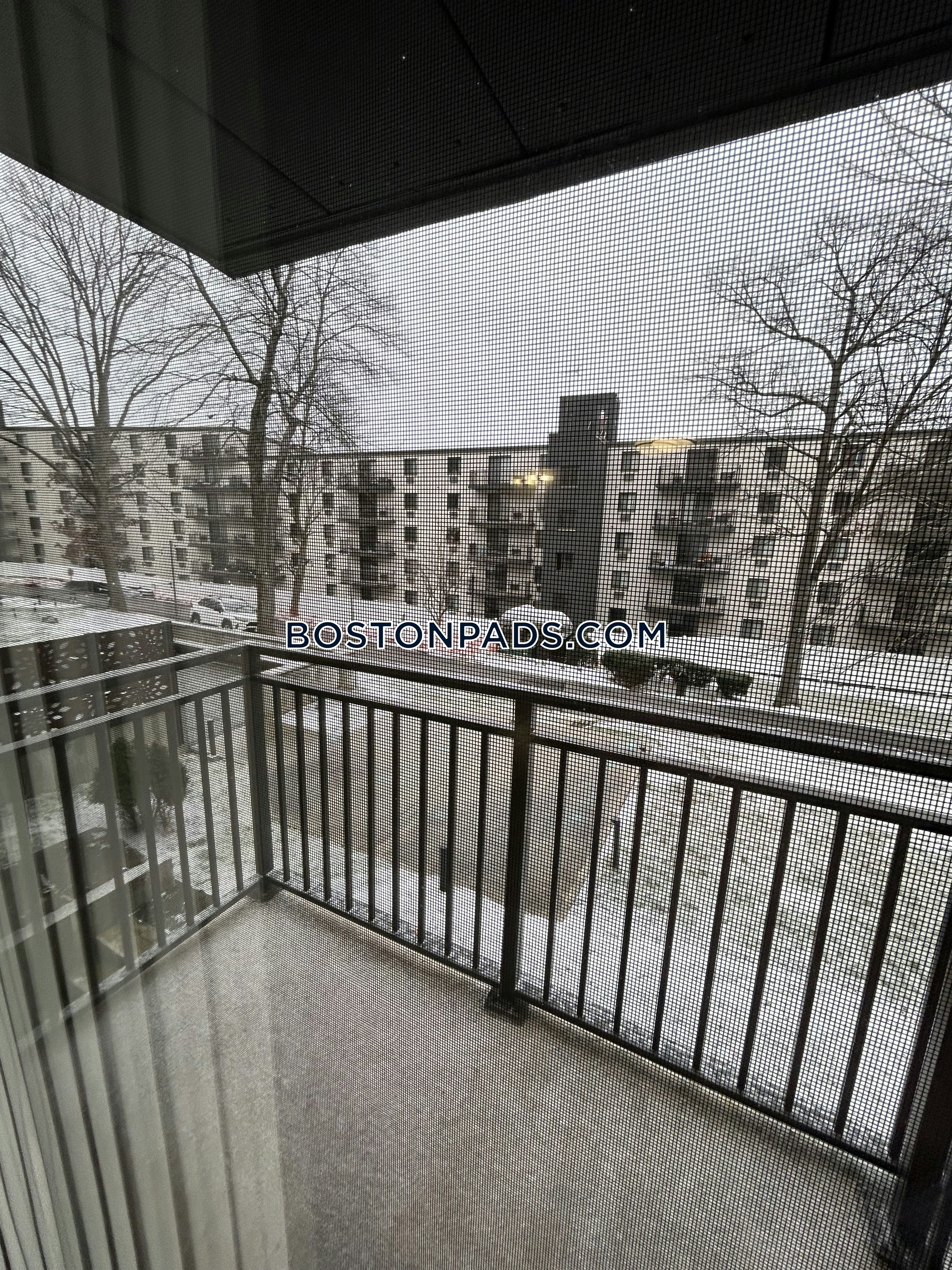 Eagle Rock Apartments at MetroWest Photo 2