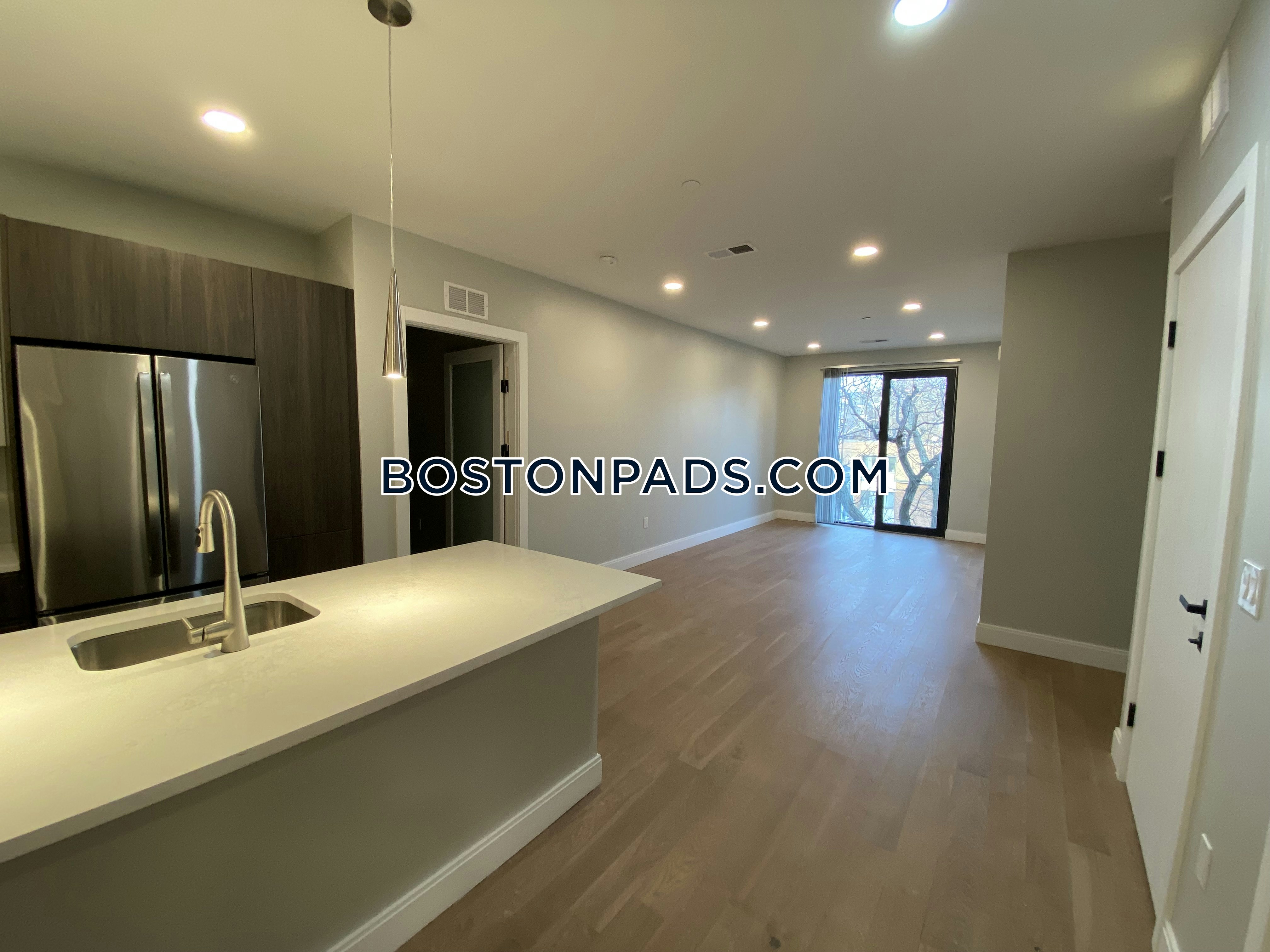 9 Central St. Photo 93