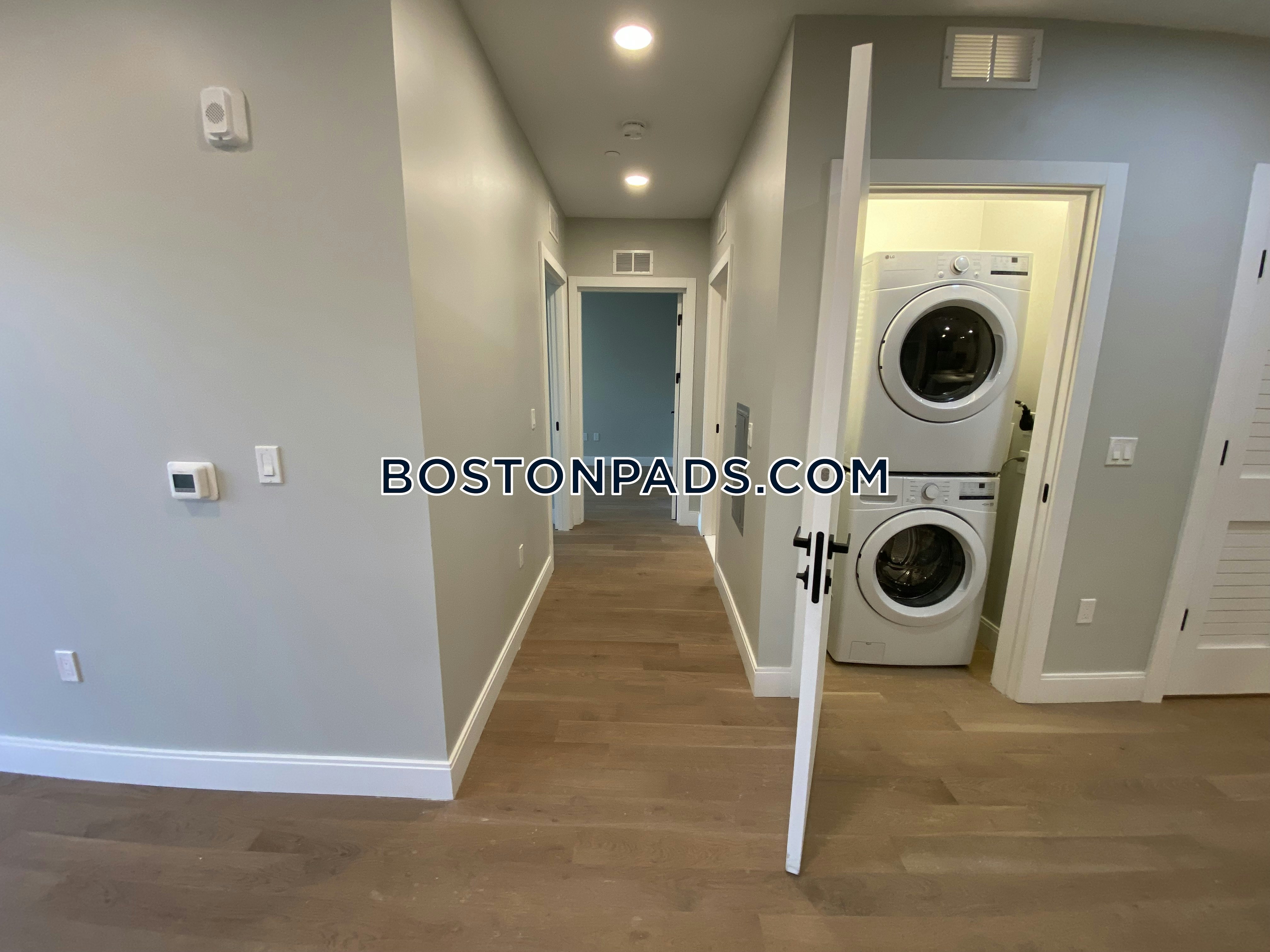 9 Central St. Photo 70