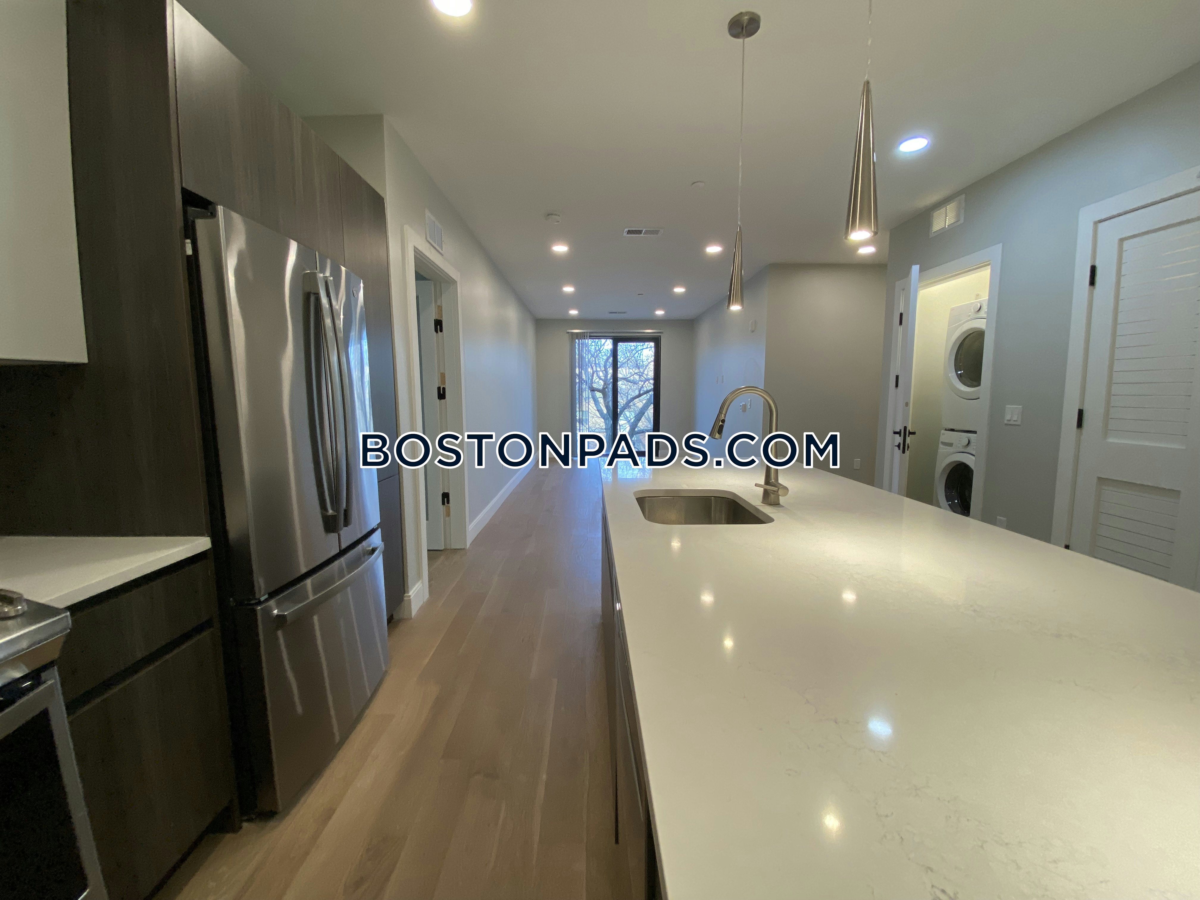 9 Central St. Photo 108