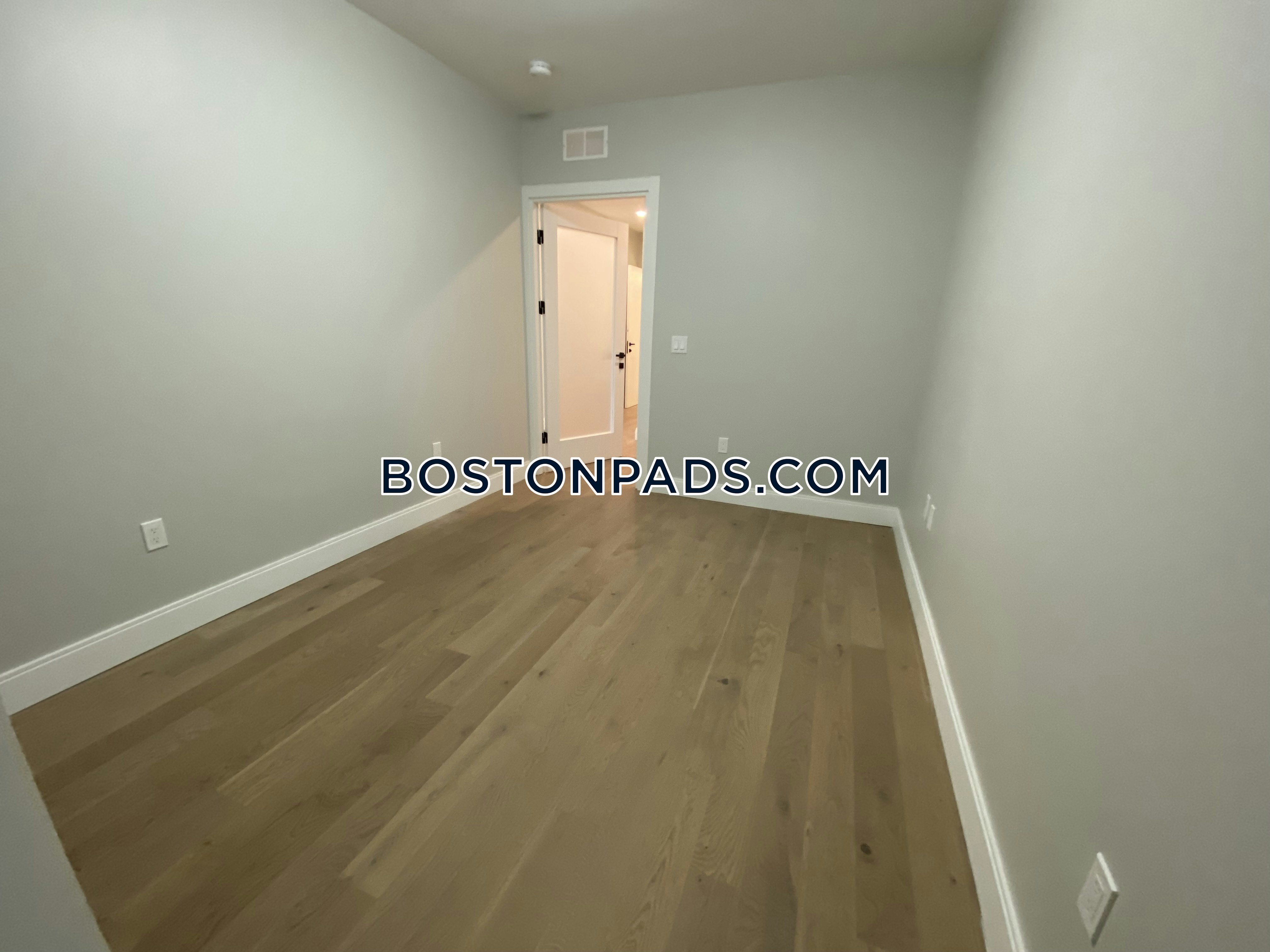 9 Central St. Photo 144