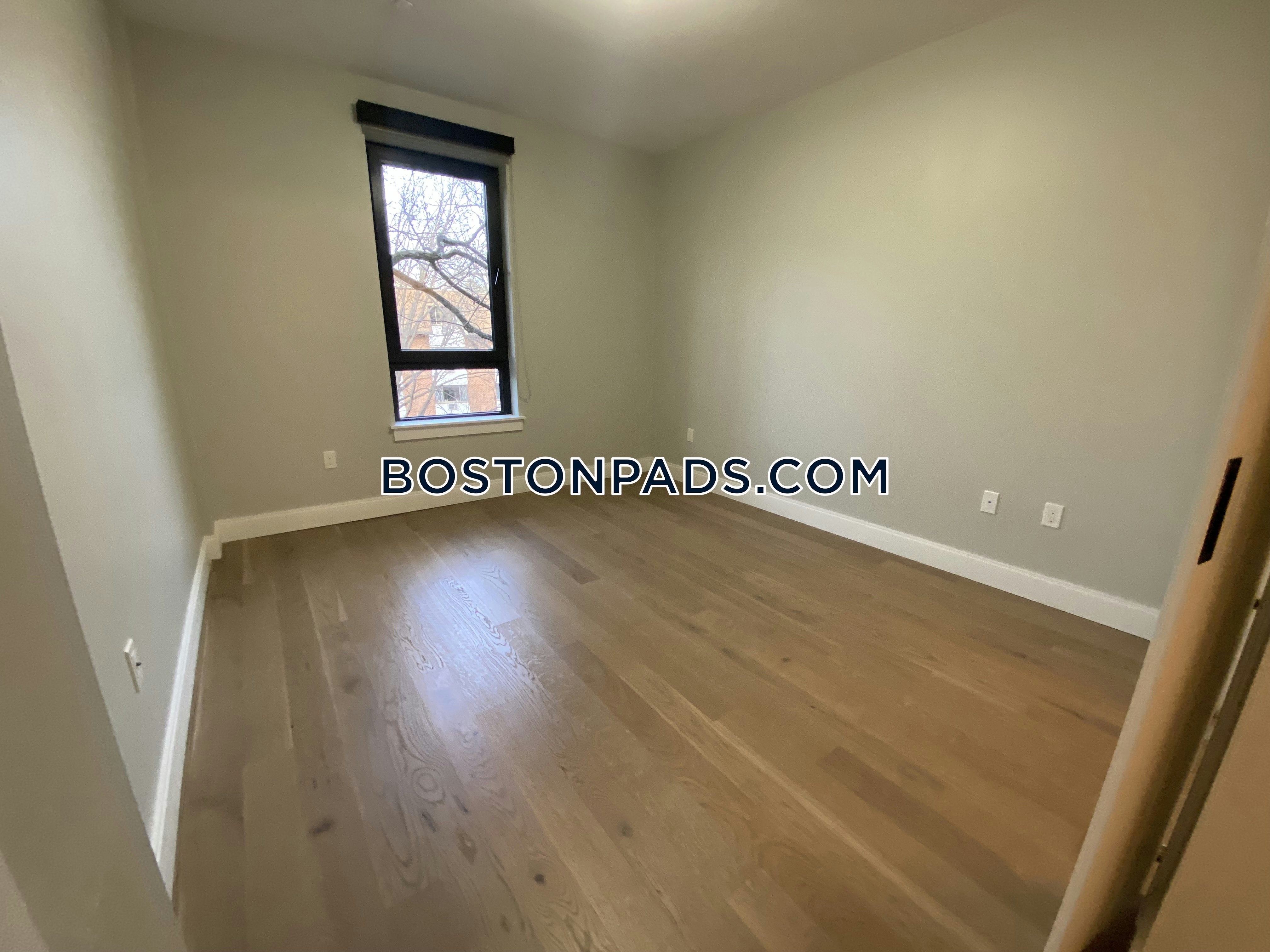 9 Central St. Photo 151