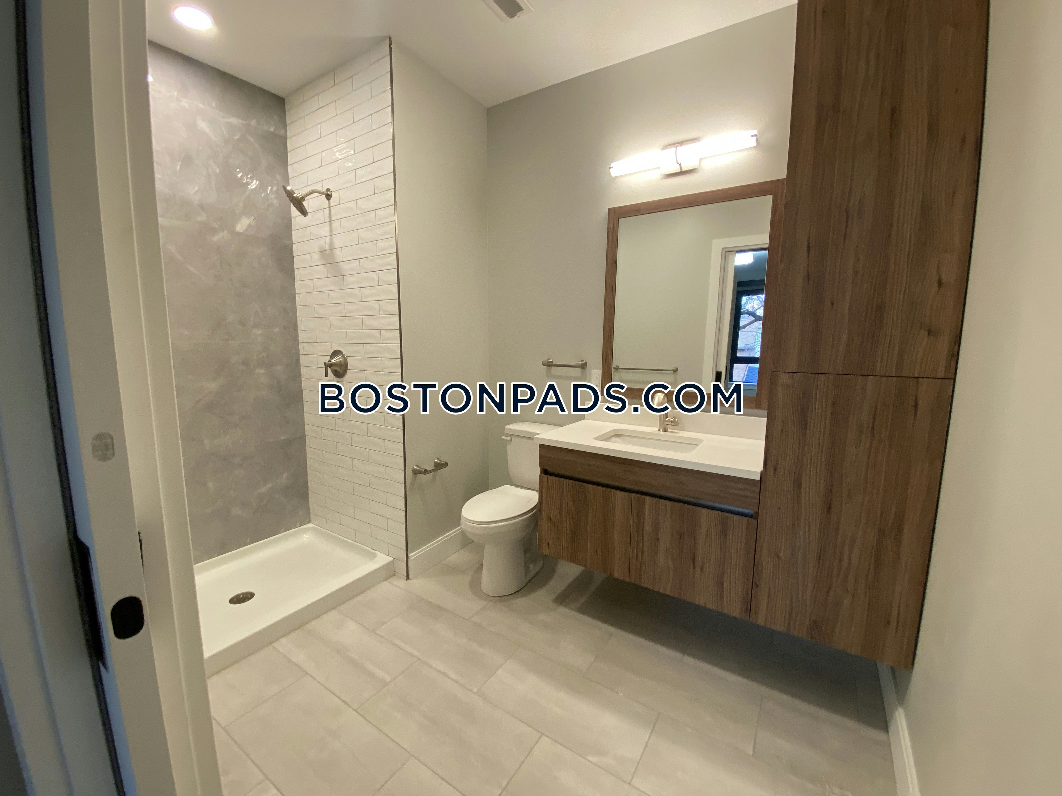 9 Central St. Photo 89