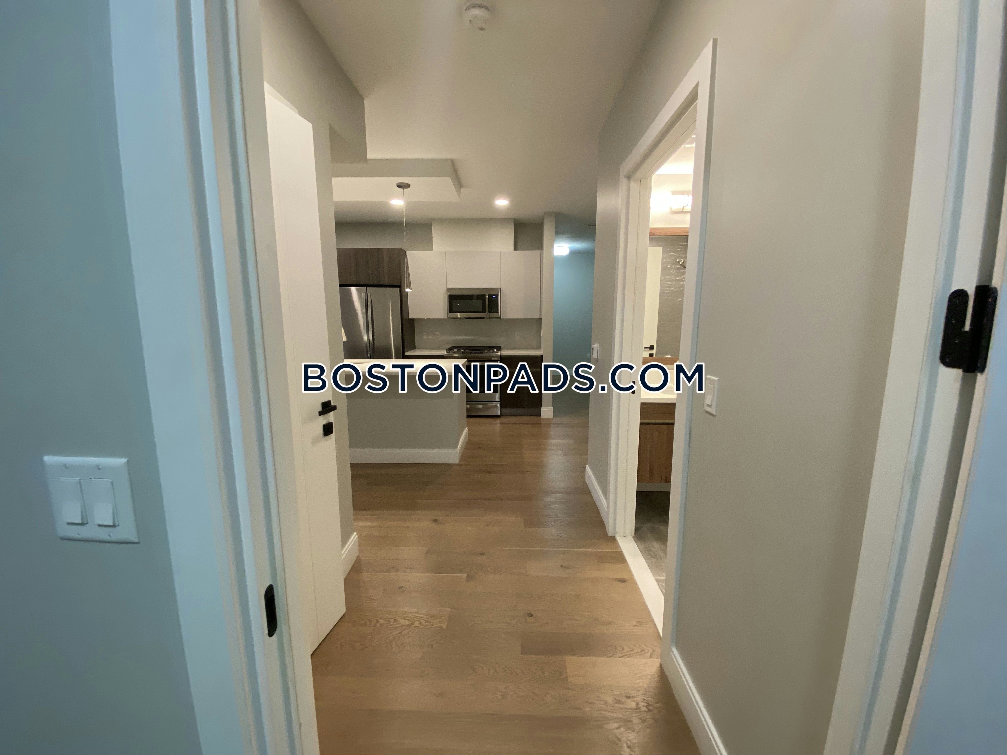 9 Central St. Photo 54