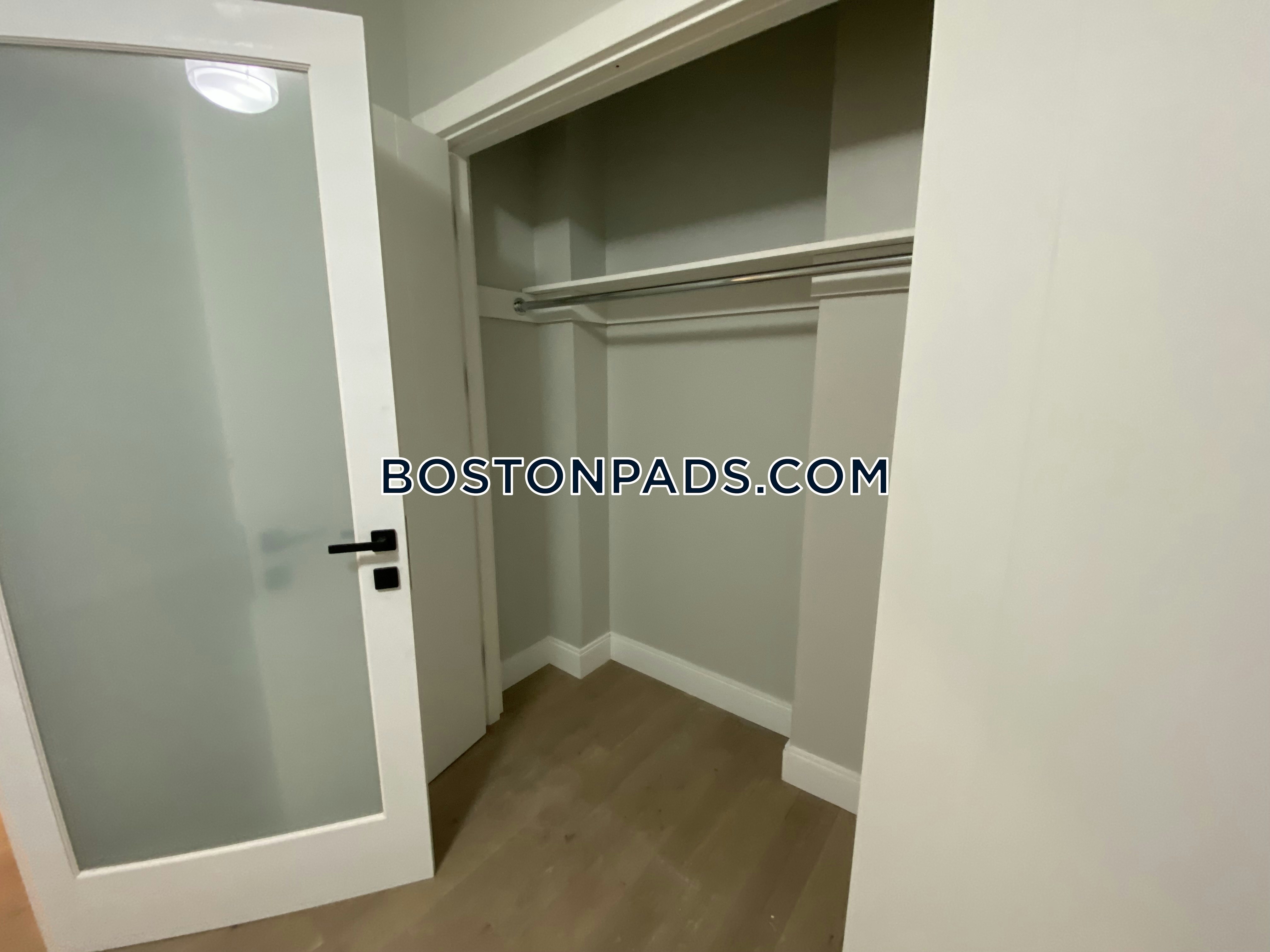 9 Central St. Photo 137