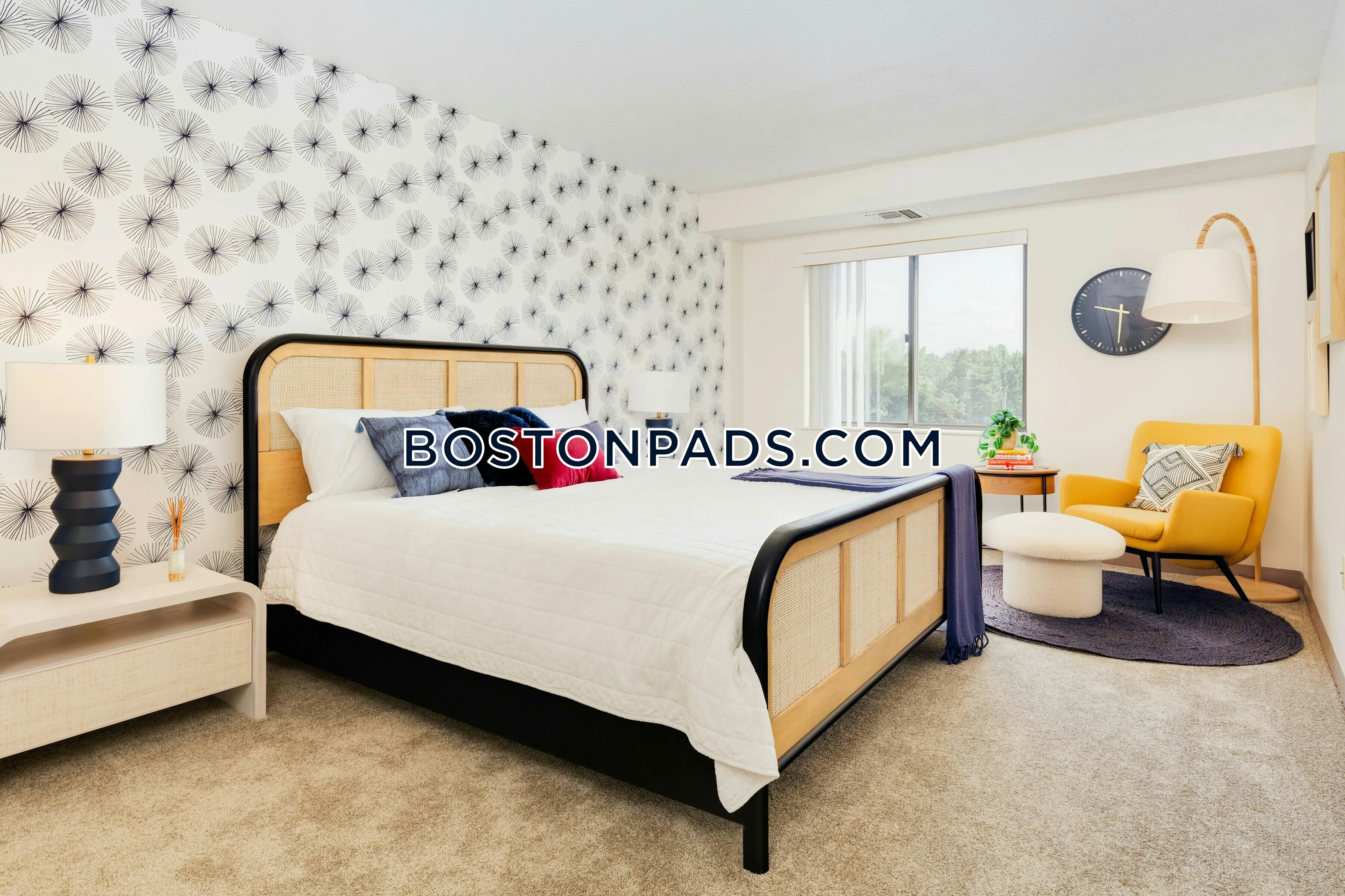 Residences at Tewksbury Commons Photo 10