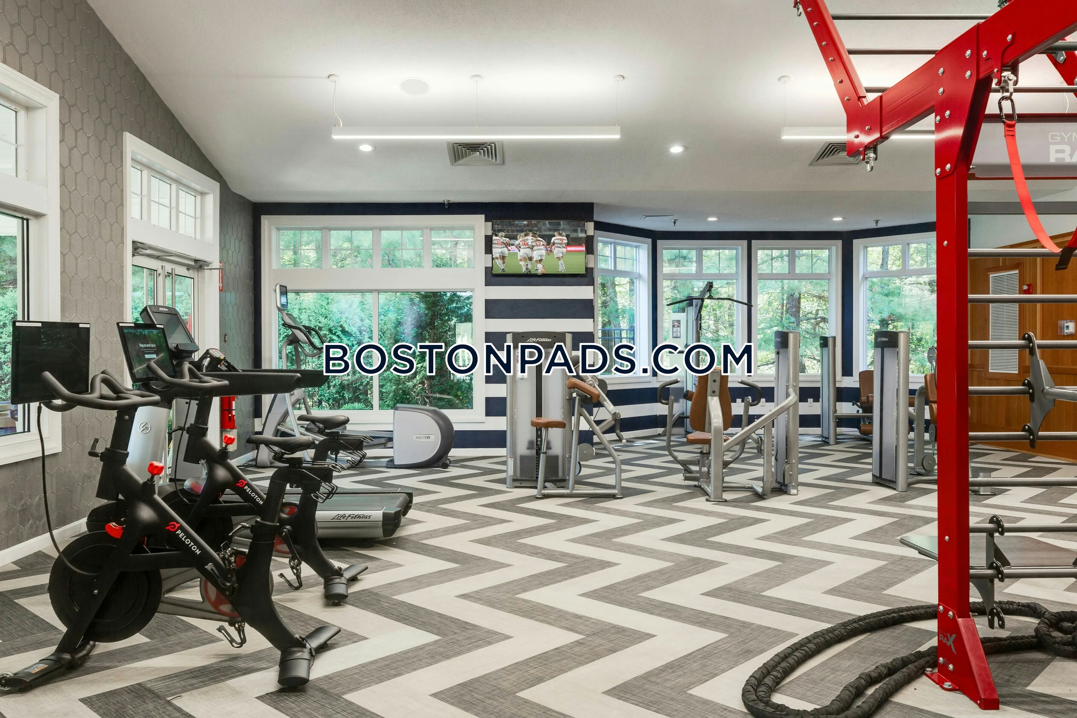 Residences at Tewksbury Commons Photo 5