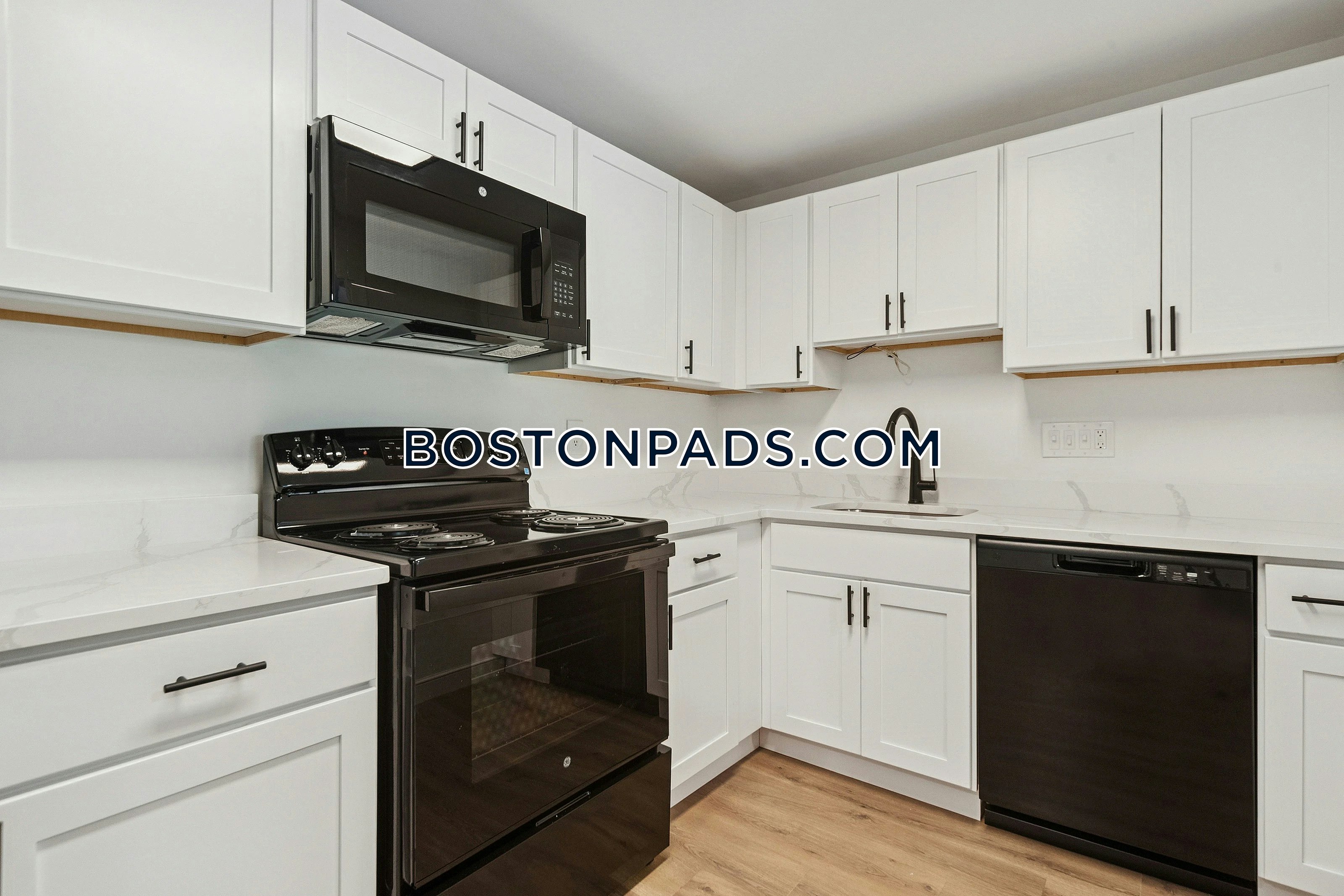 Gardencrest Apartments Photo 20