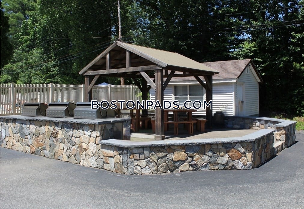 Gaslight Village Apartments Photo 31