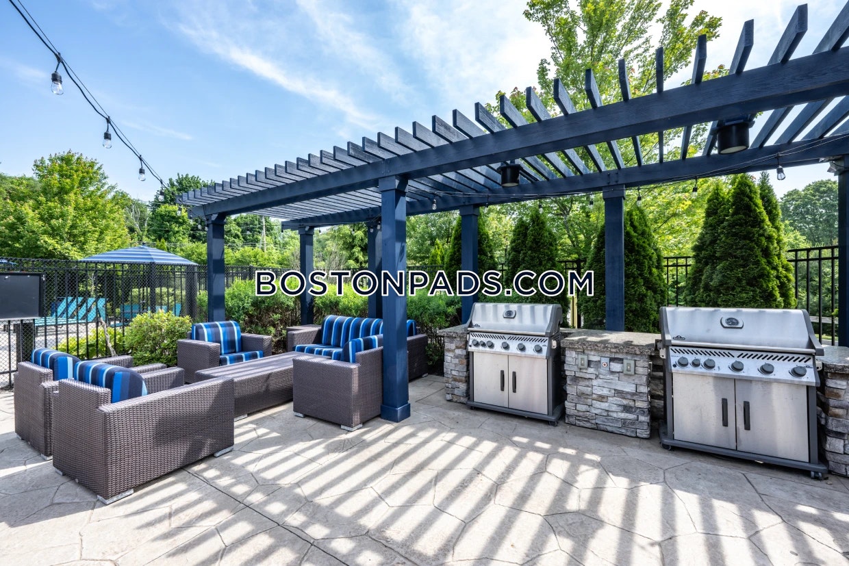 Halstead Franklin Photo 26