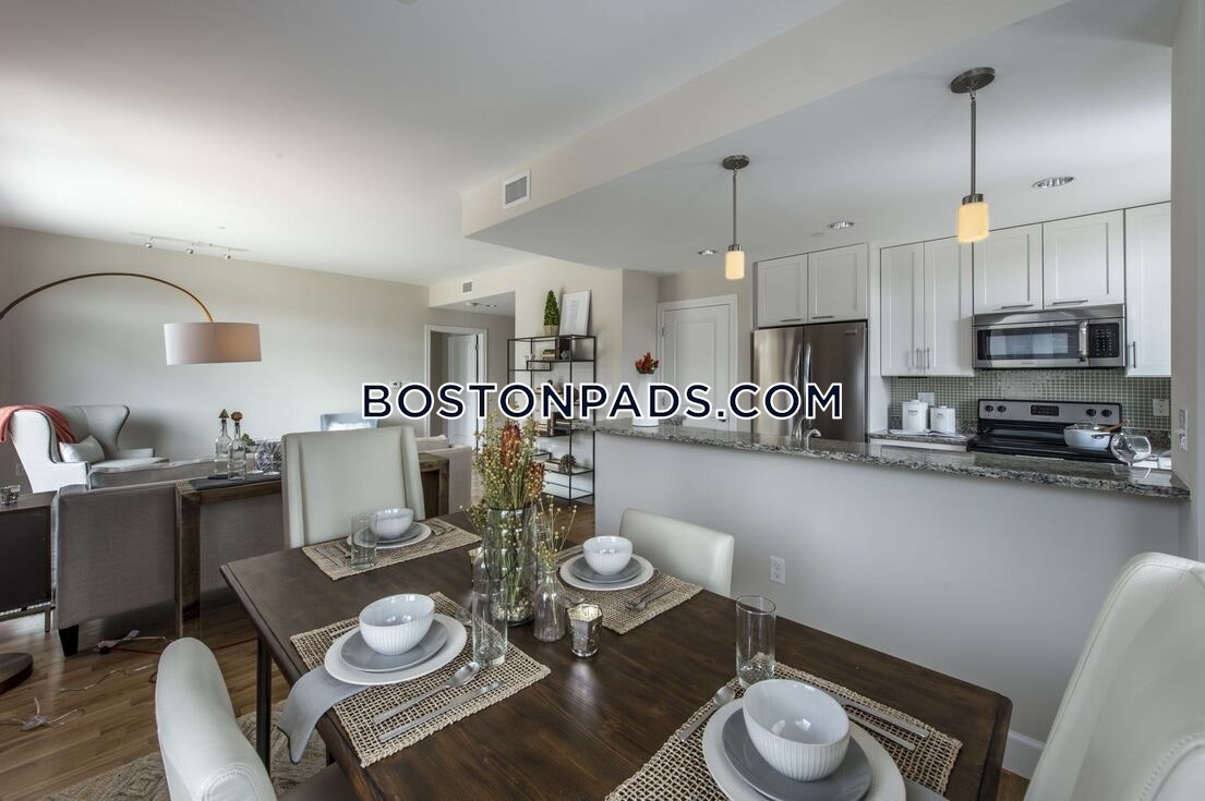 Brookside Square Photo 11