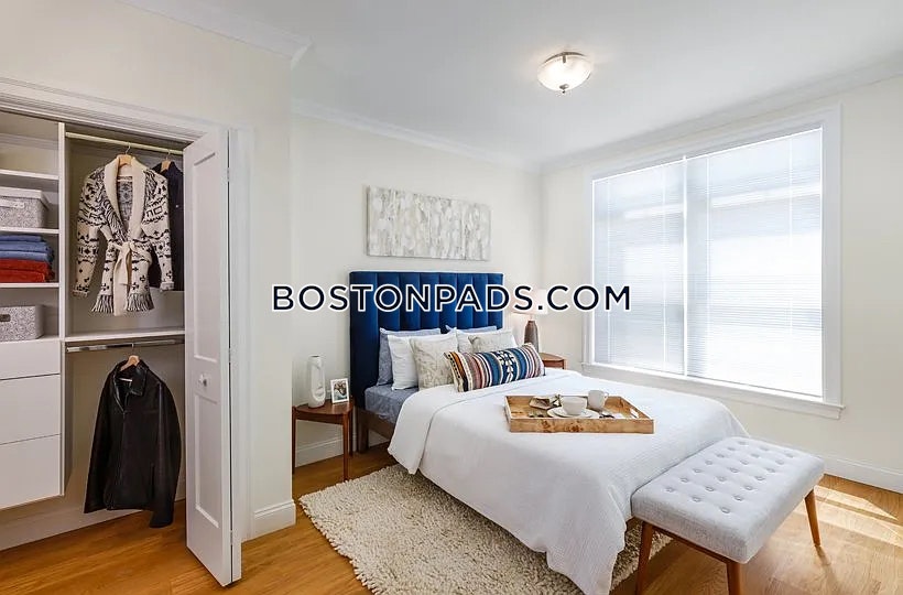 Hancock Village Townhomes Photo 6