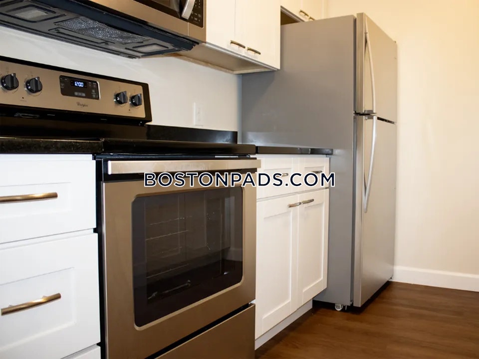 Village Green Apartments Photo 29