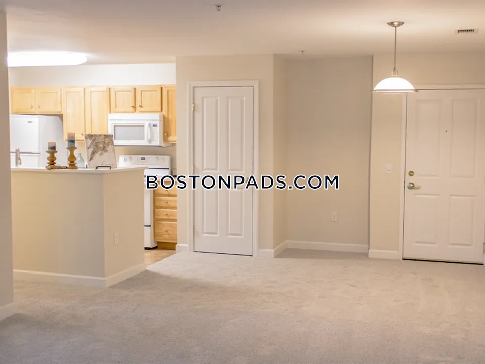 Village Green Apartments Photo 18